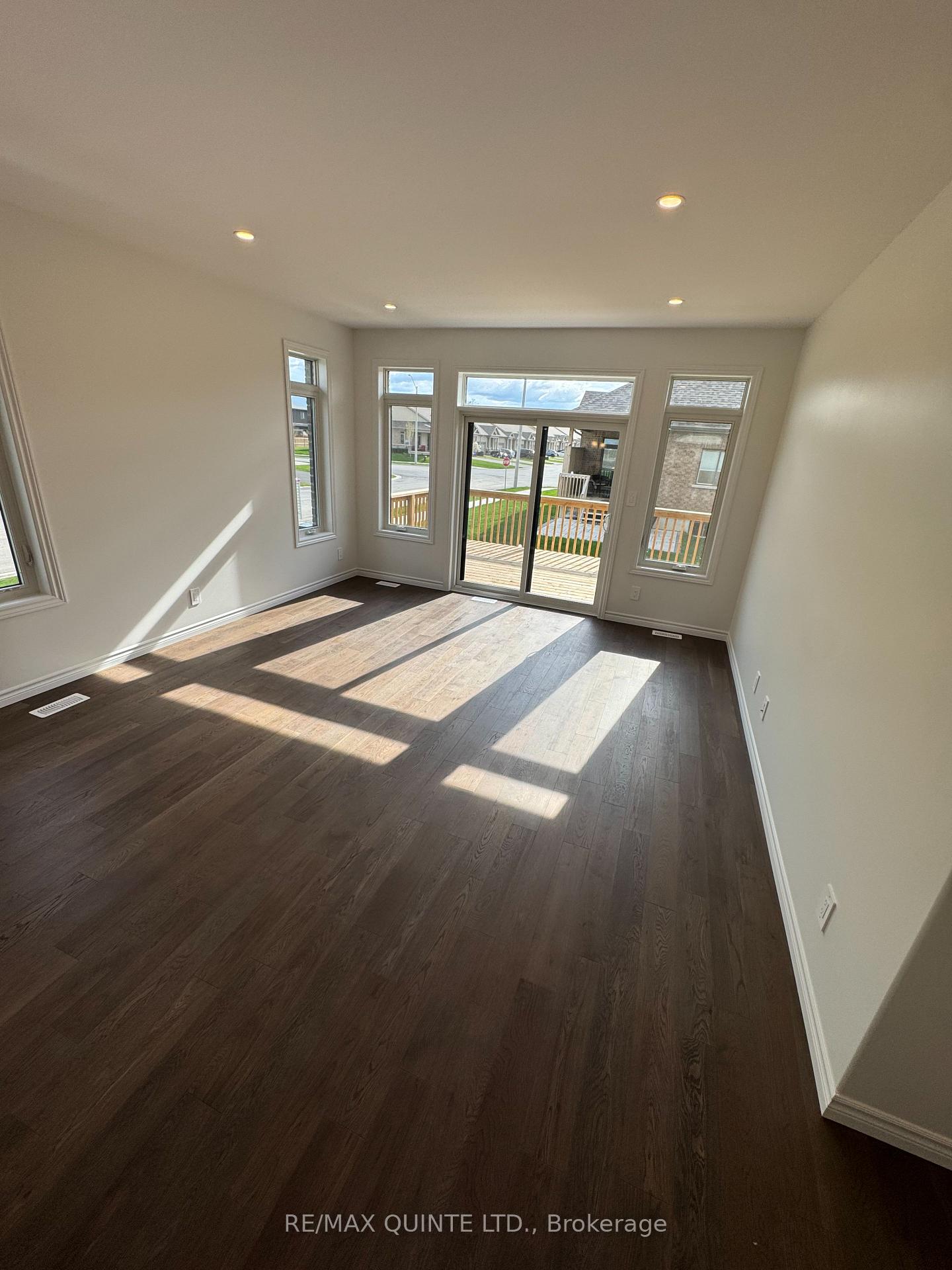 Photo 13 of 3 Peace River Street, Belleville, Thurlow Ward — HOMEH