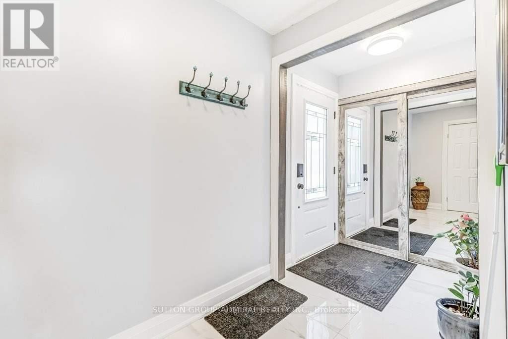 Photo 7 of 91 Bob O'Link Avenue, Vaughan, Glen Shields — HOMEH