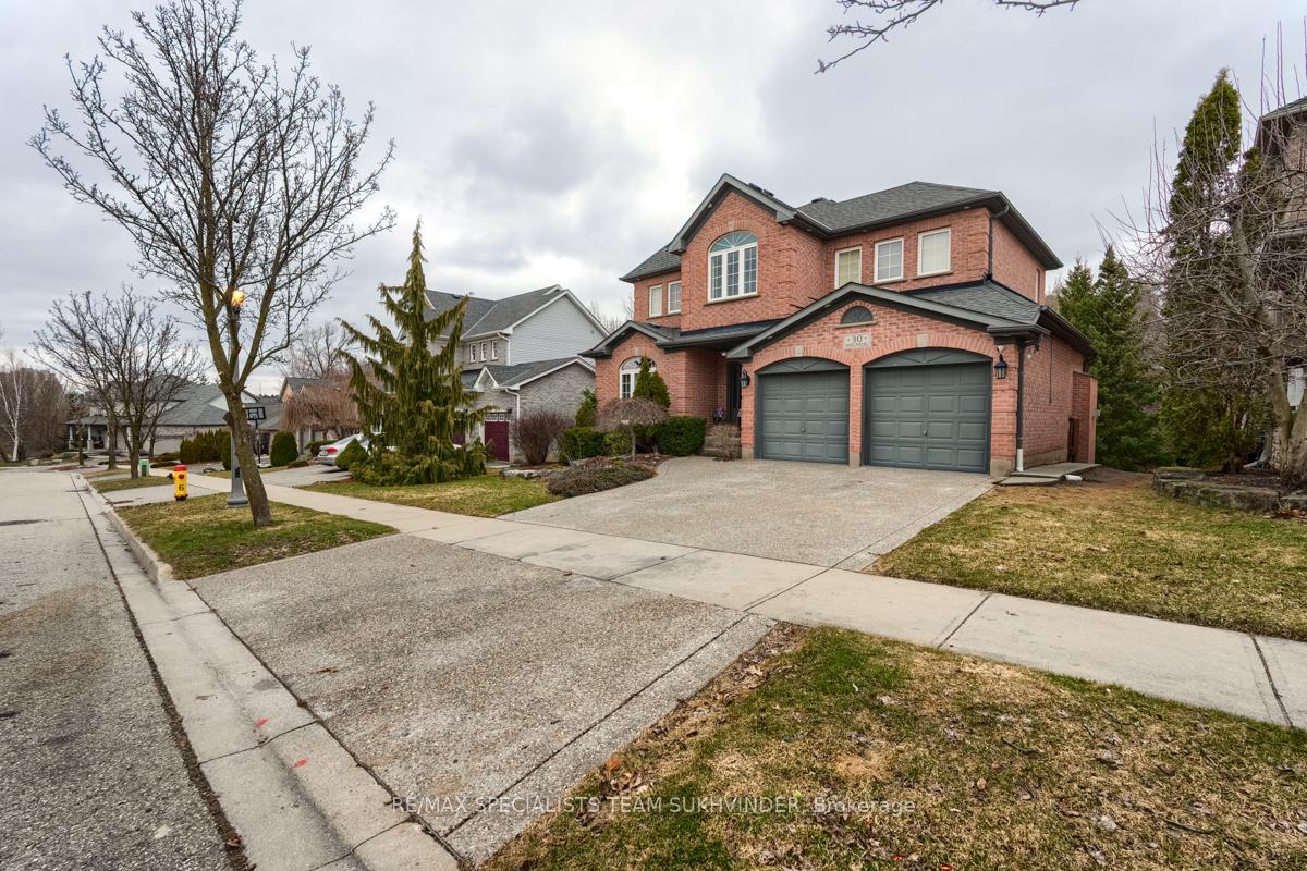 Photo 3 of 30 Winding Wood Crescent, Kitchener — HOMEH