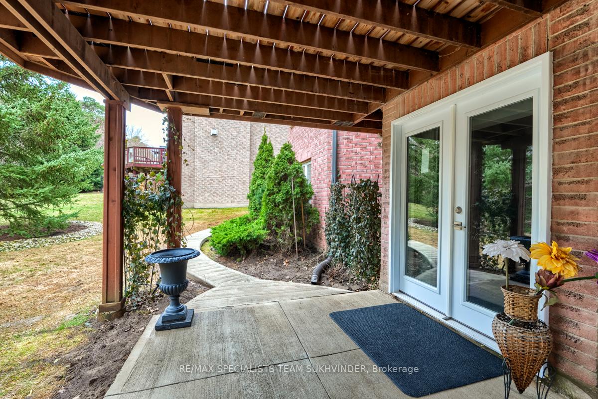 Photo 7 of 30 Winding Wood Crescent, Kitchener — HOMEH