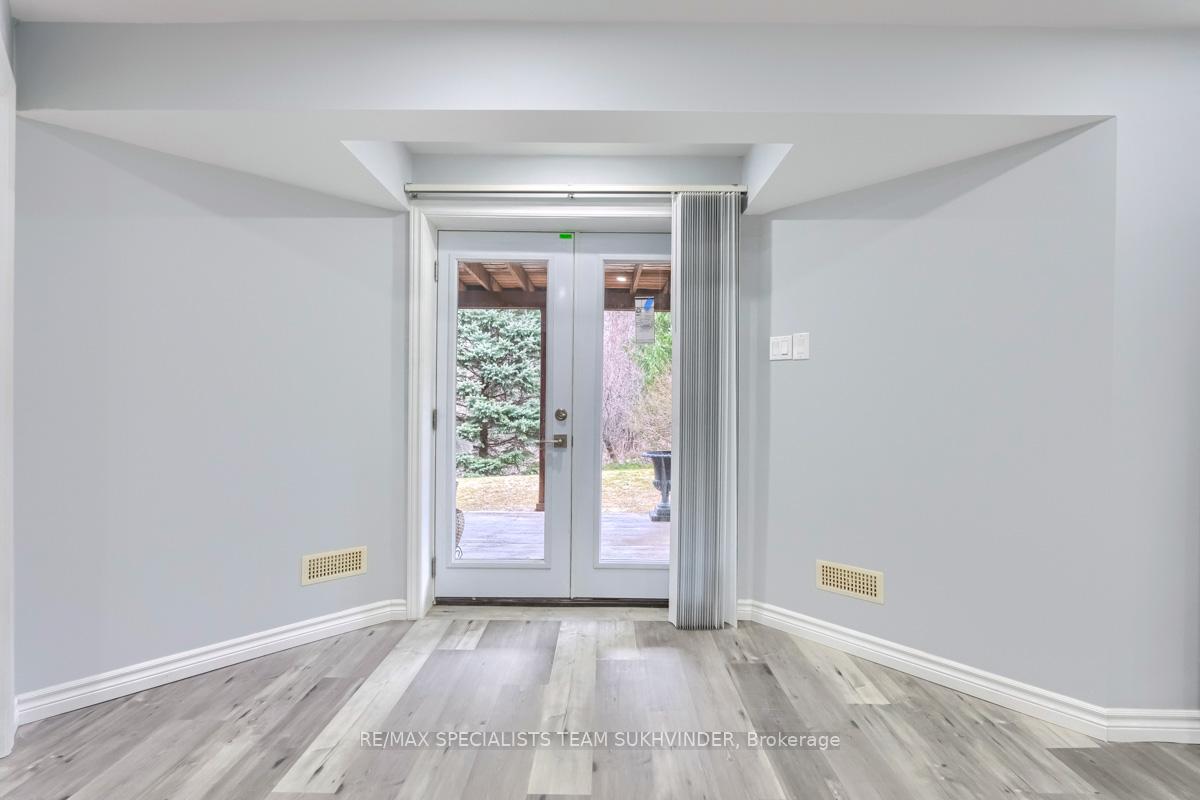 Photo 5 of 30 Winding Wood Crescent, Kitchener — HOMEH