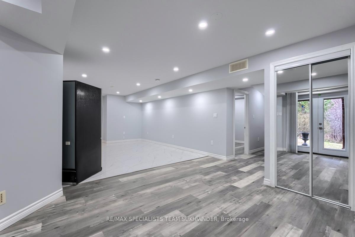 Photo 6 of 30 Winding Wood Crescent, Kitchener — HOMEH