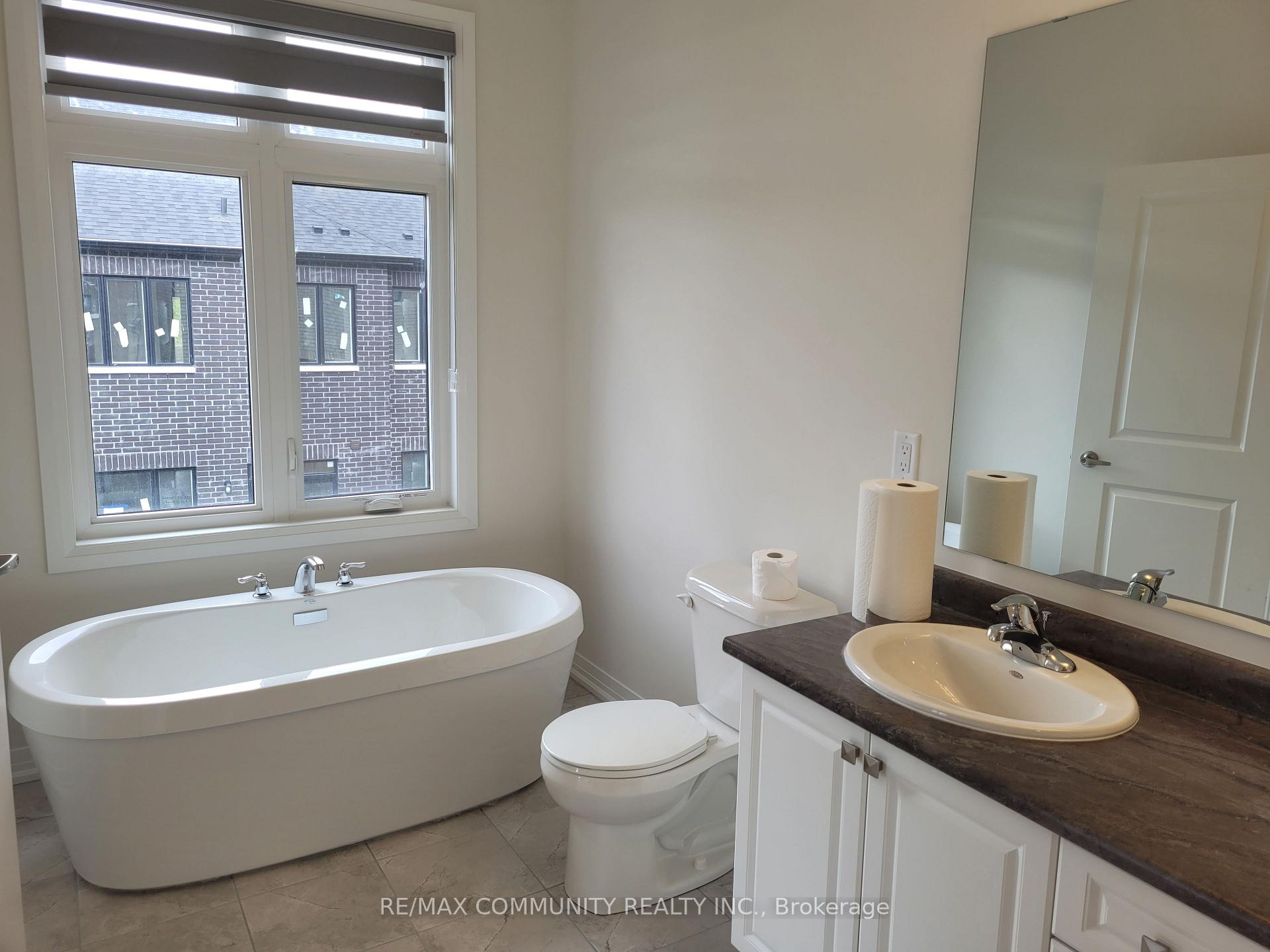 Photo 19 of 1801 Narcissus Gardens, Pickering, Rural Pickering — HOMEH