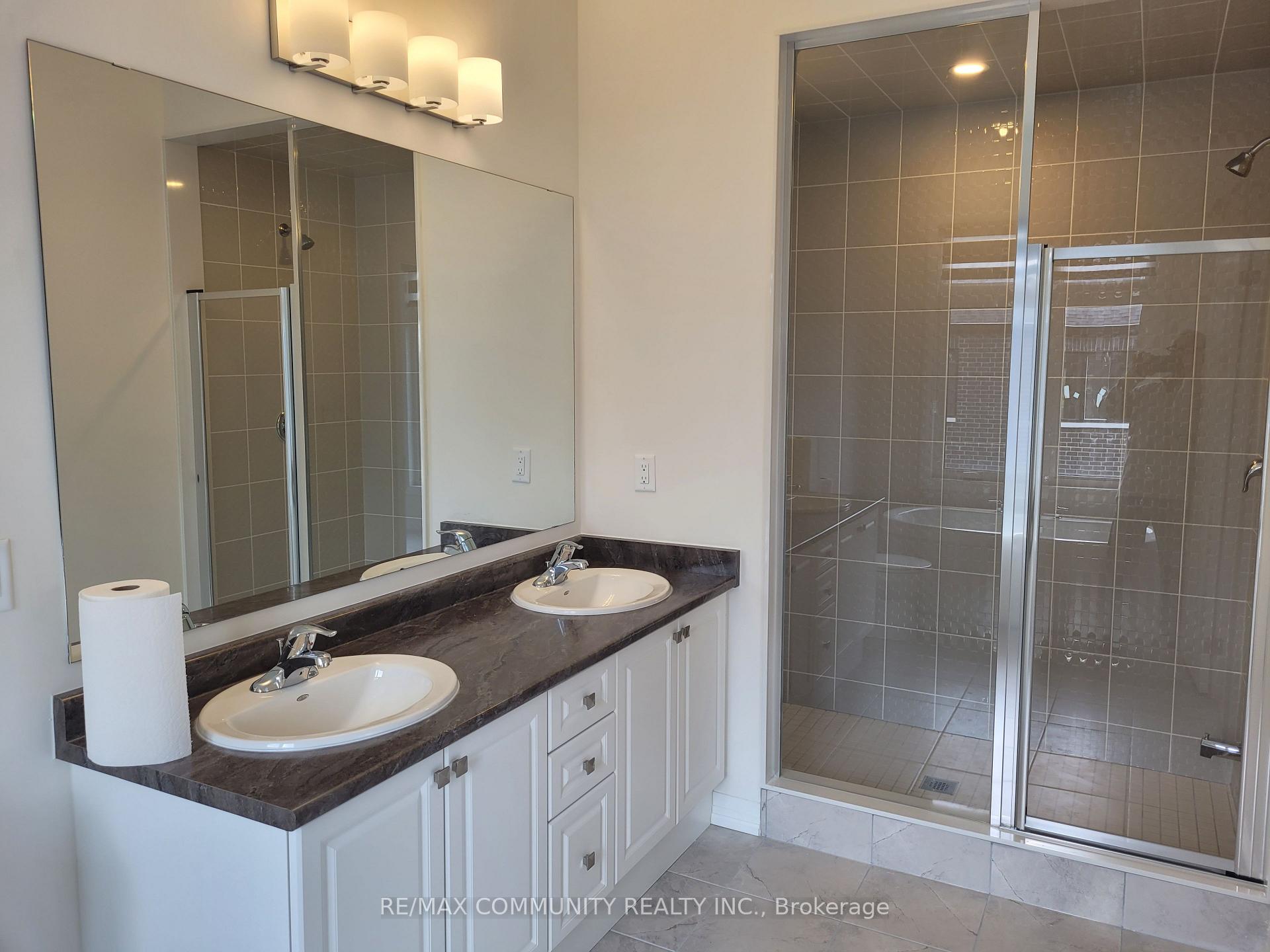 Photo 43 of 1801 Narcissus Gardens, Pickering, Rural Pickering — HOMEH