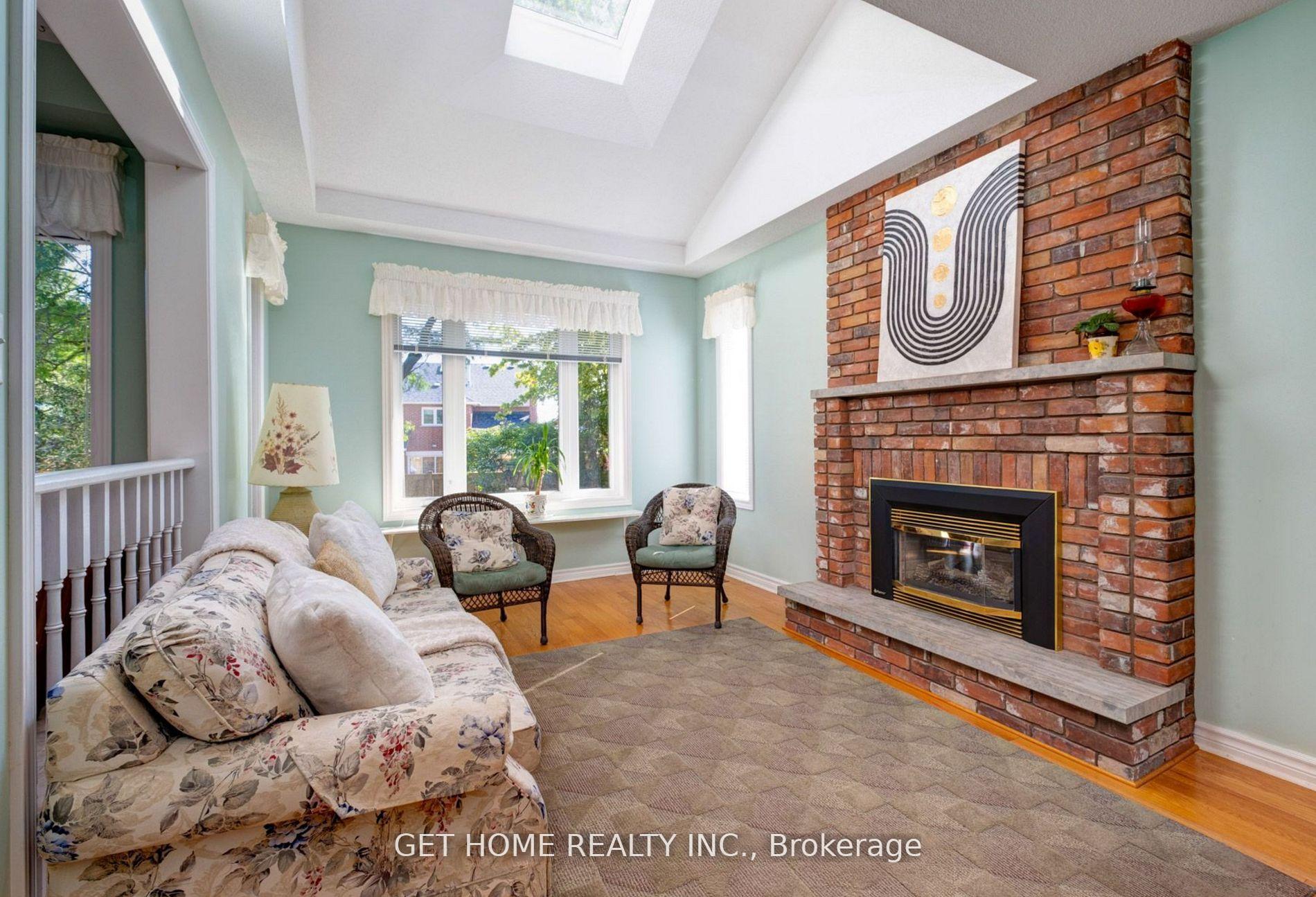 Photo 6 of 52 Emmet Place, Whitby, Blue Grass Meadows — HOMEH