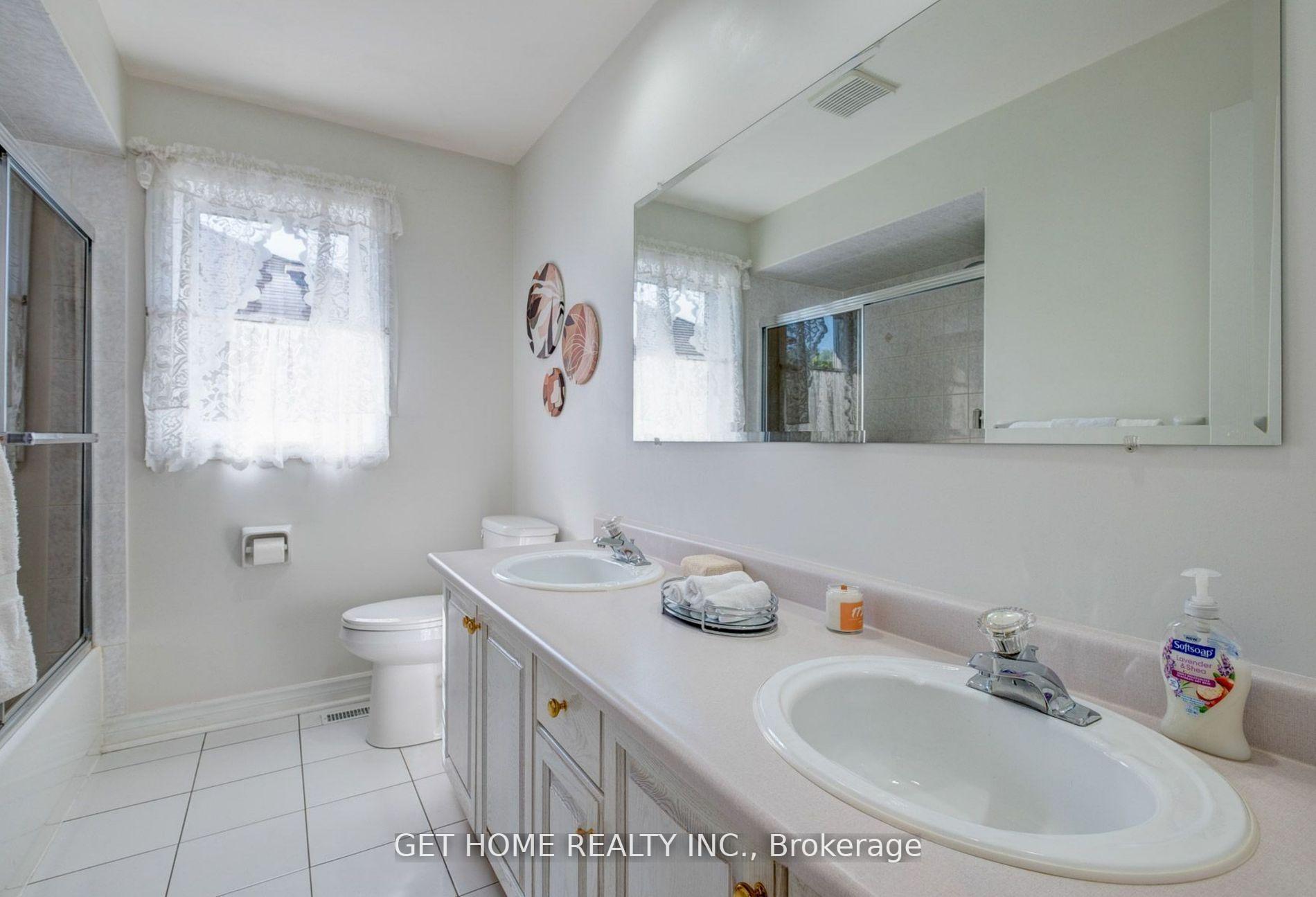 Photo 20 of 52 Emmet Place, Whitby, Blue Grass Meadows — HOMEH
