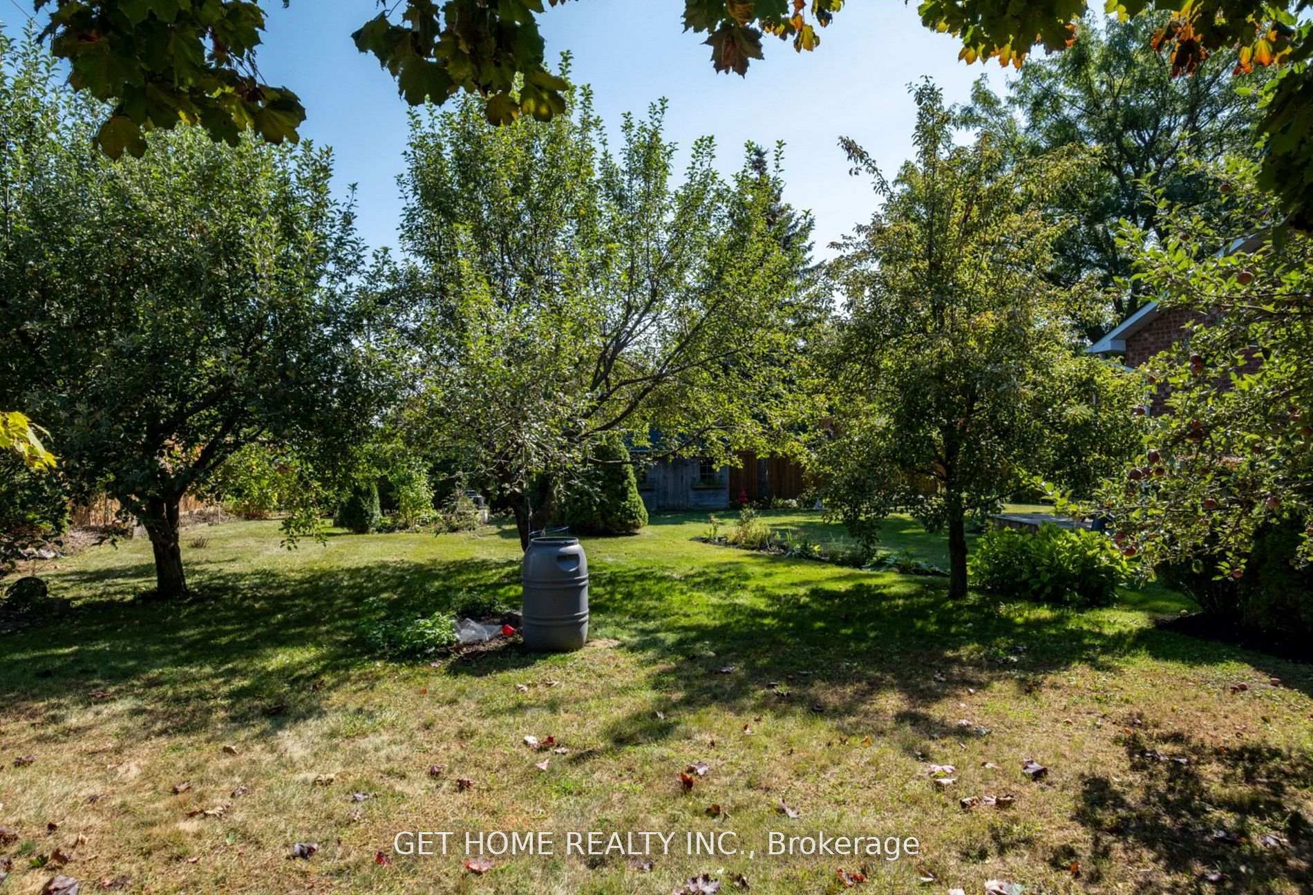 Photo 16 of 52 Emmet Place, Whitby, Blue Grass Meadows — HOMEH