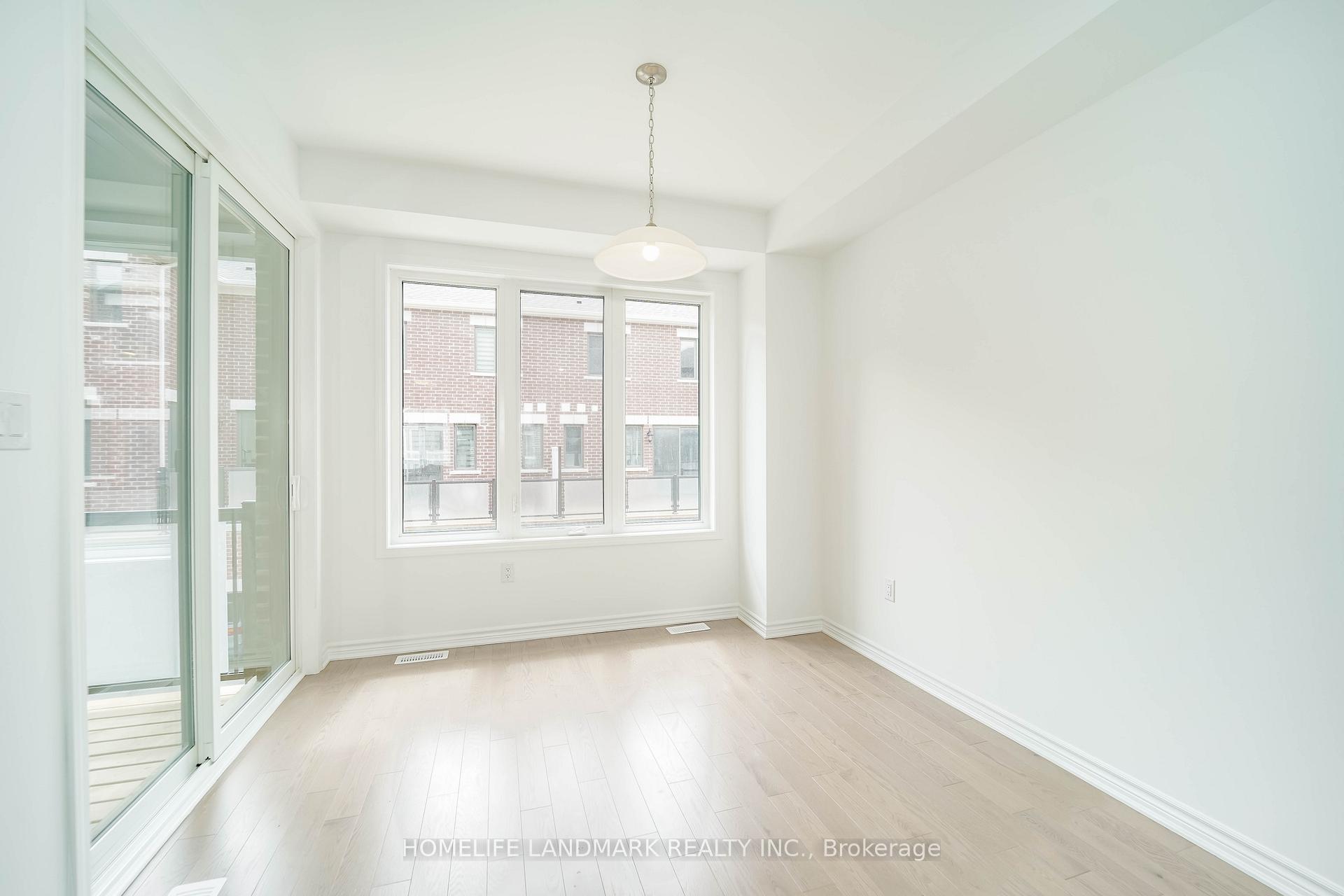 Photo 9 of 5 Wisla Avenue, Markham, Victoria Square — HOMEH