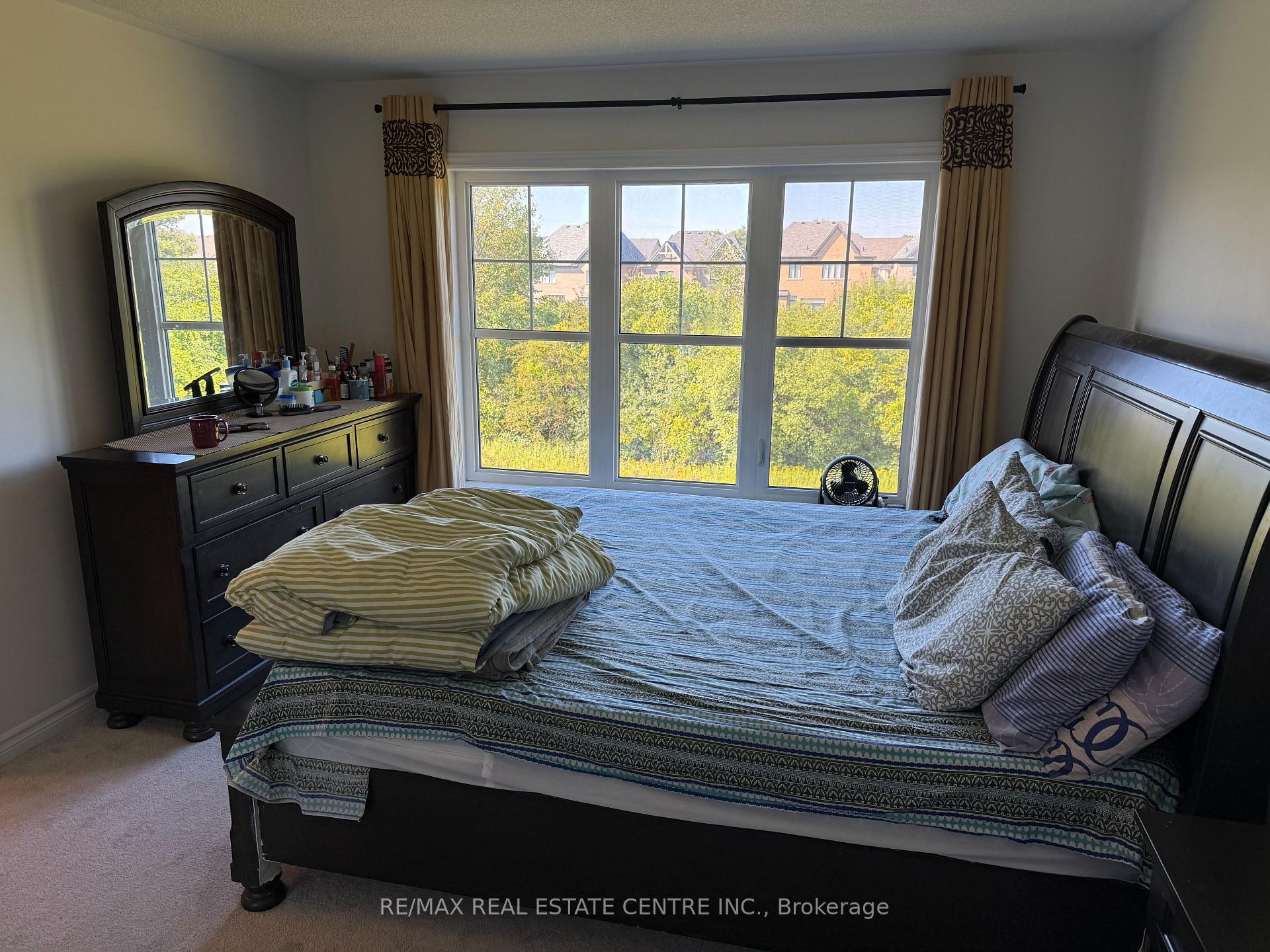 Photo 15 of Unit 26, 26 Paradise Way E, Whitby, Rolling Acres — HOMEH