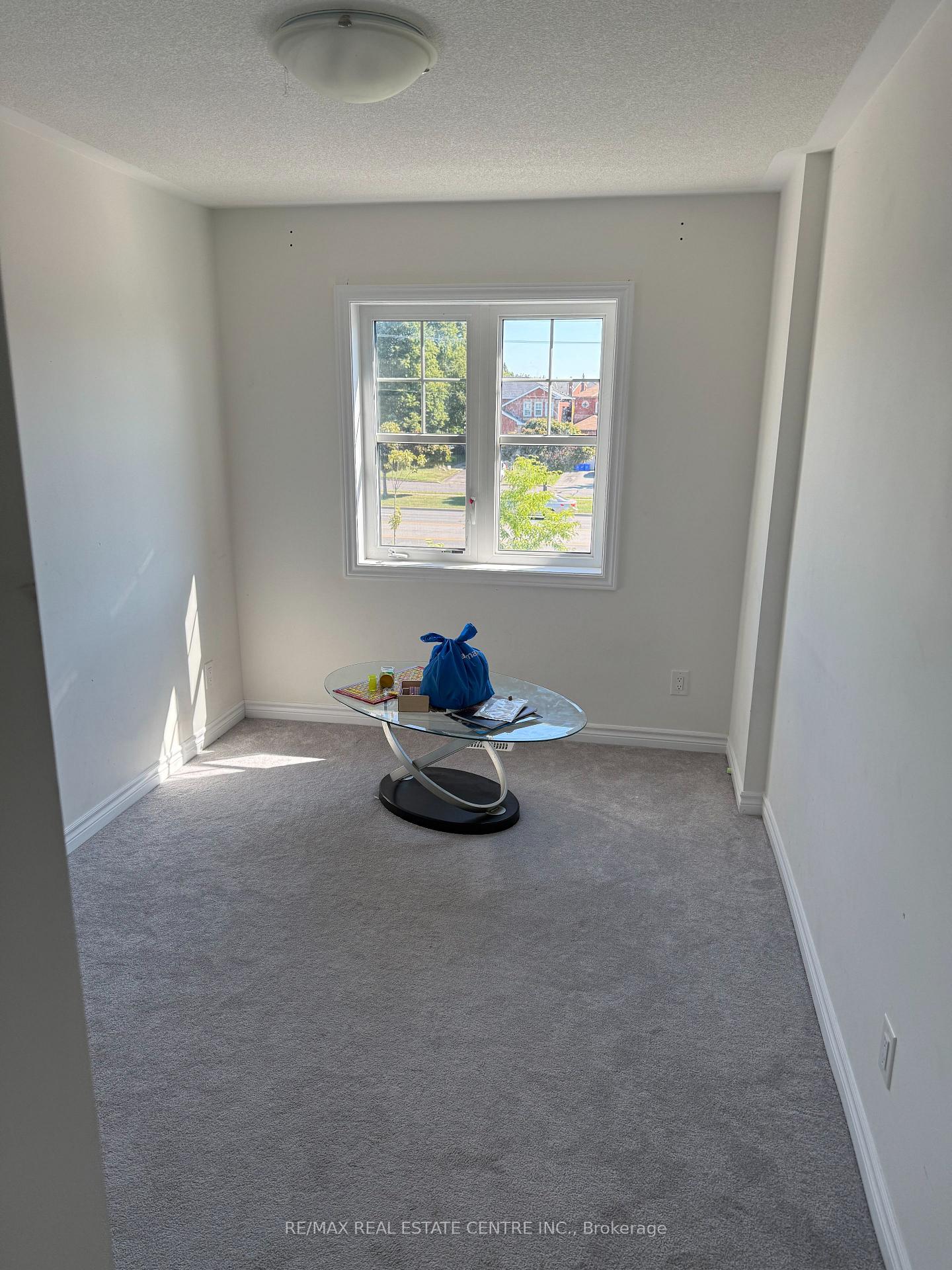 Photo 16 of Unit 26, 26 Paradise Way E, Whitby, Rolling Acres — HOMEH