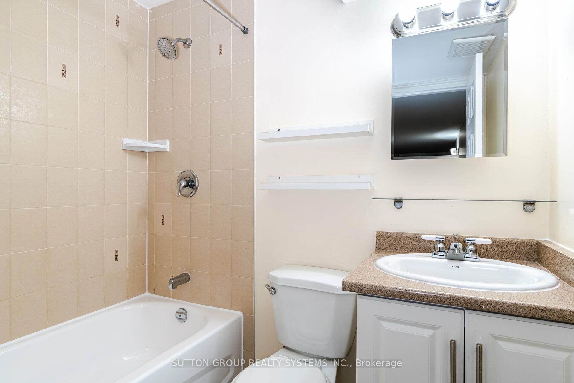 Photo 14 of Unit LOWER, 8 Poplar Plains Road, Brampton, Fletcher's Meadow — HOMEH