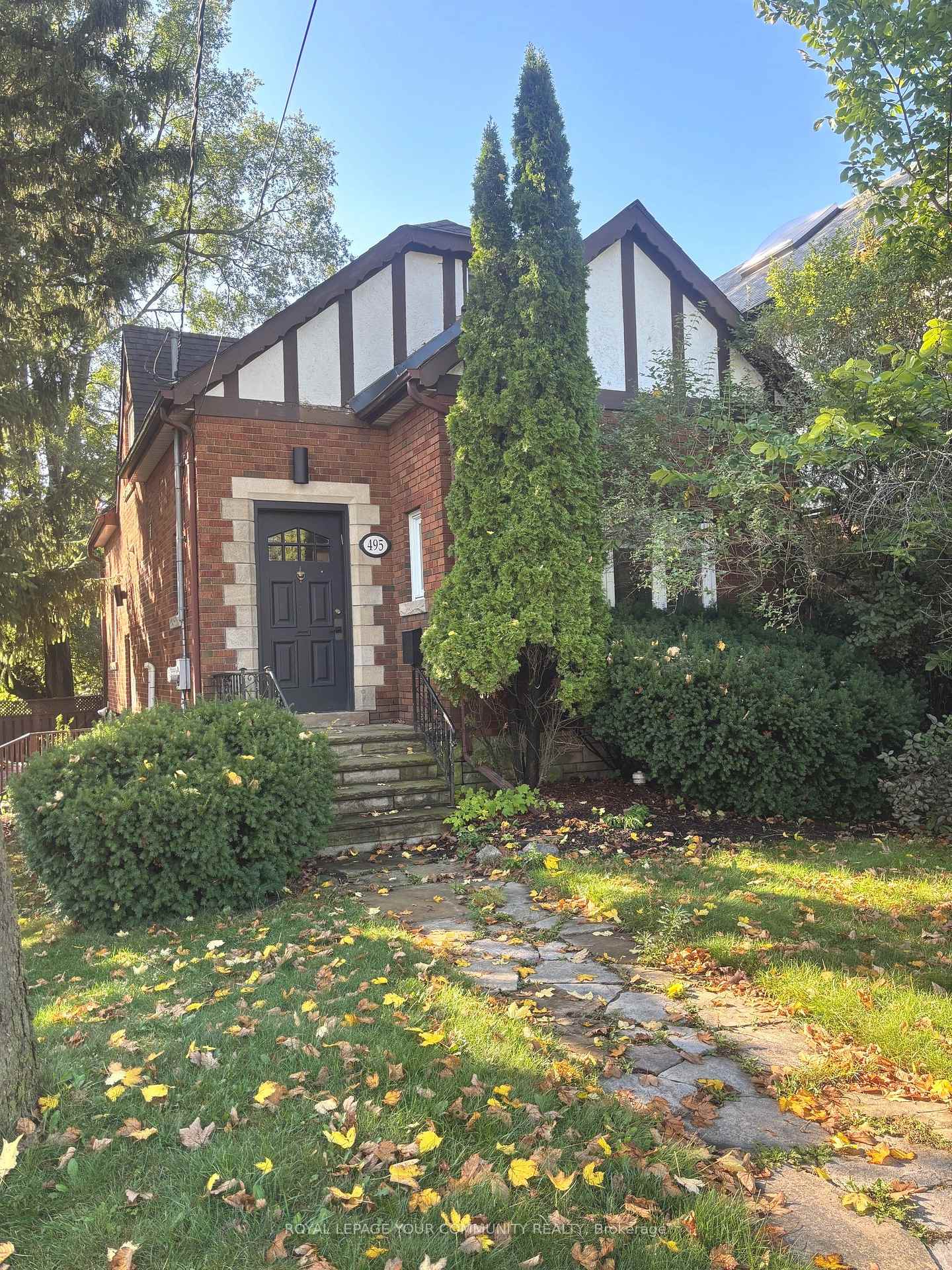 Front of 495 St Germain Avenue