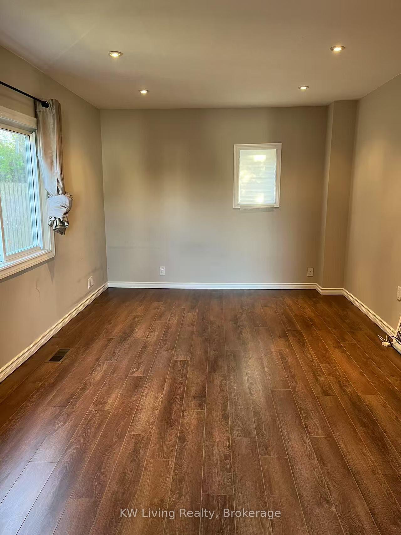 Photo 6 of 310 Nassau Street, Oshawa, Vanier — HOMEH