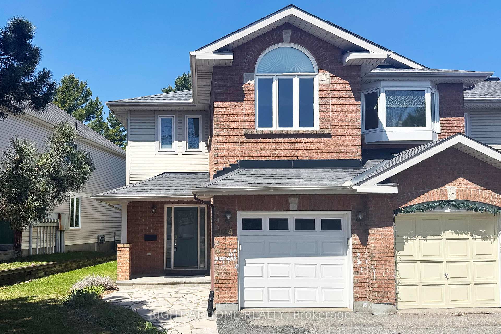 Photo 1 of 124 Blackdome Crescent, Ottawa, Kanata - Kanata Lakes/Heritage Hills — HOMEH