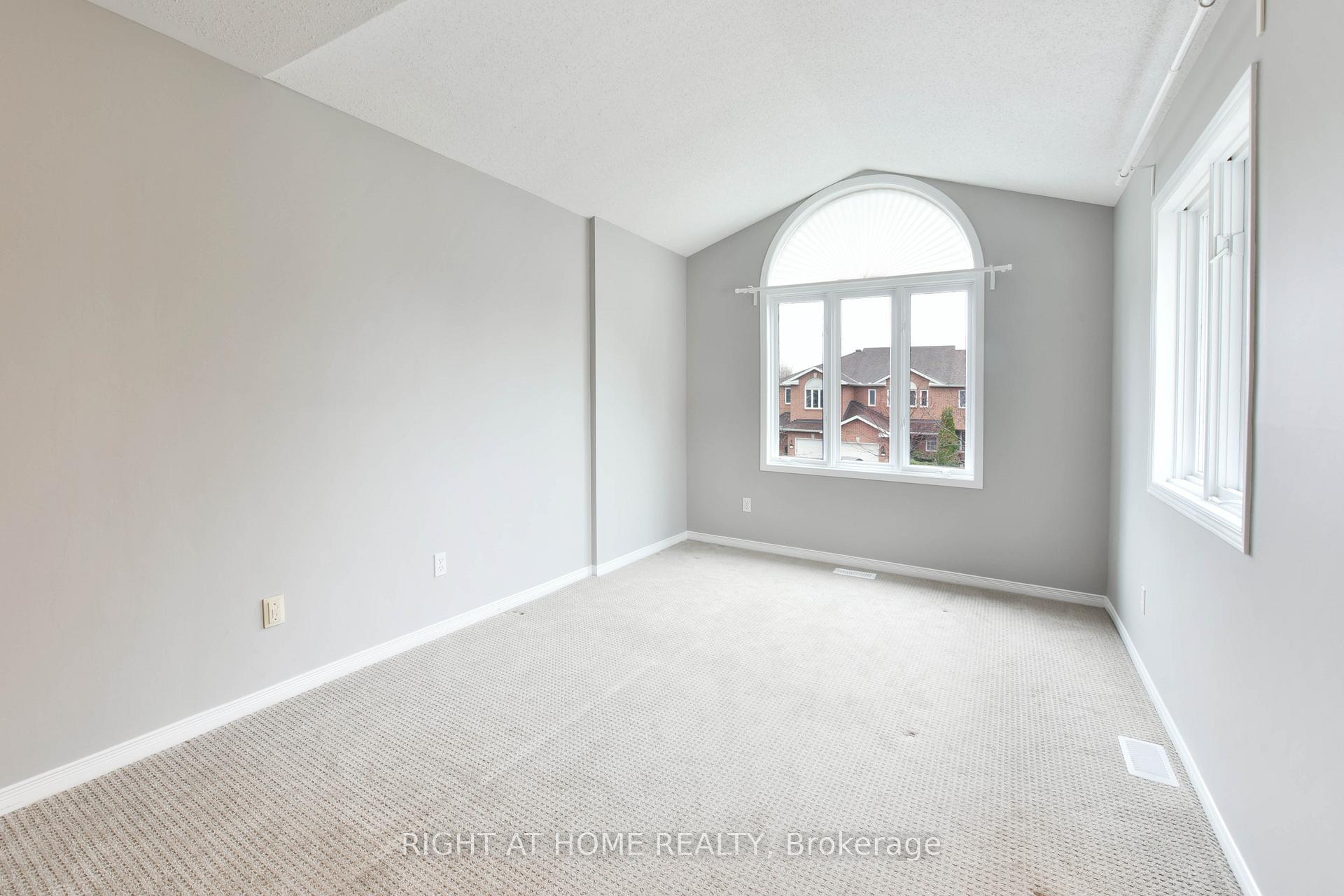 Photo 18 of 124 Blackdome Crescent, Ottawa, Kanata - Kanata Lakes/Heritage Hills — HOMEH