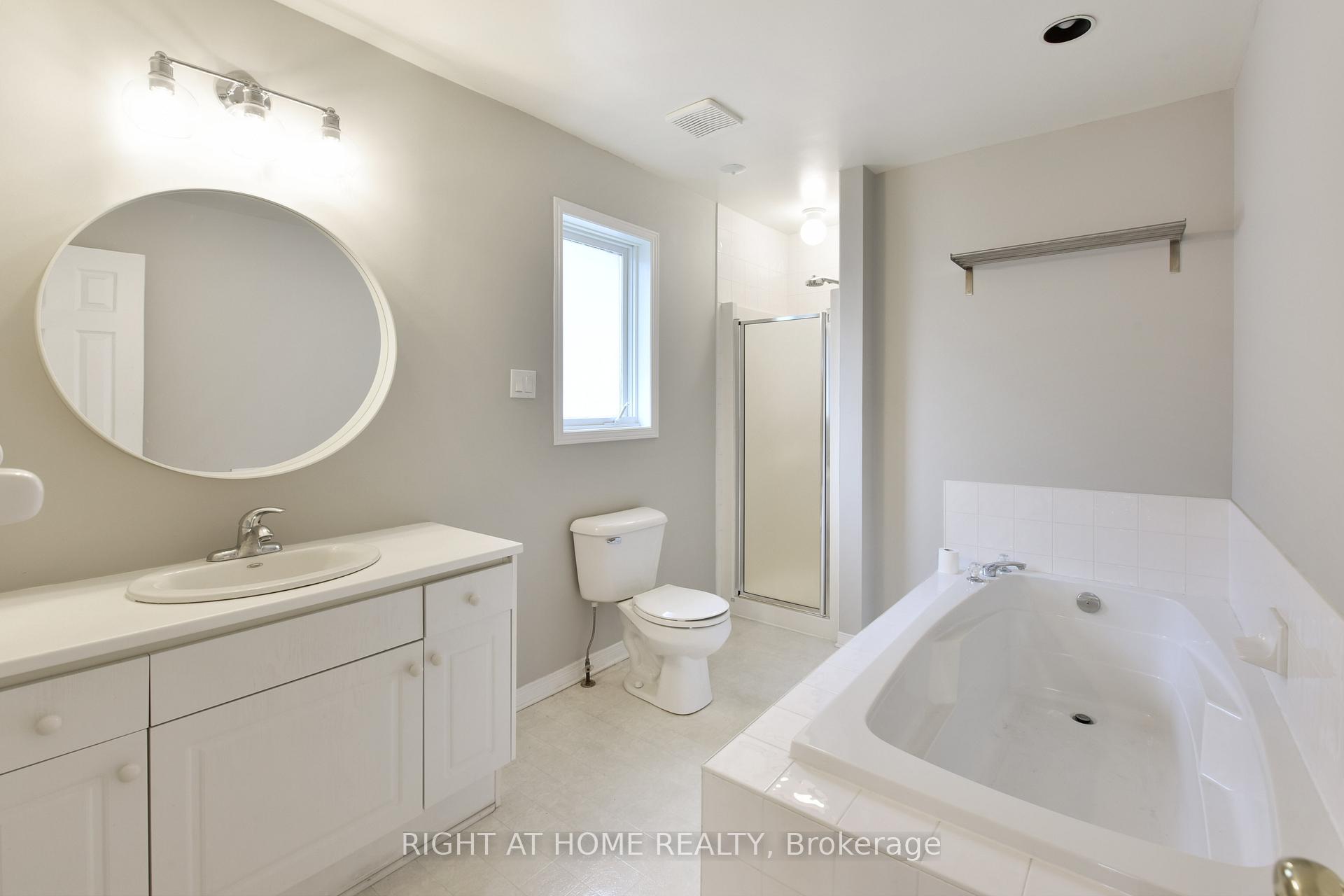 Photo 10 of 124 Blackdome Crescent, Ottawa, Kanata - Kanata Lakes/Heritage Hills — HOMEH