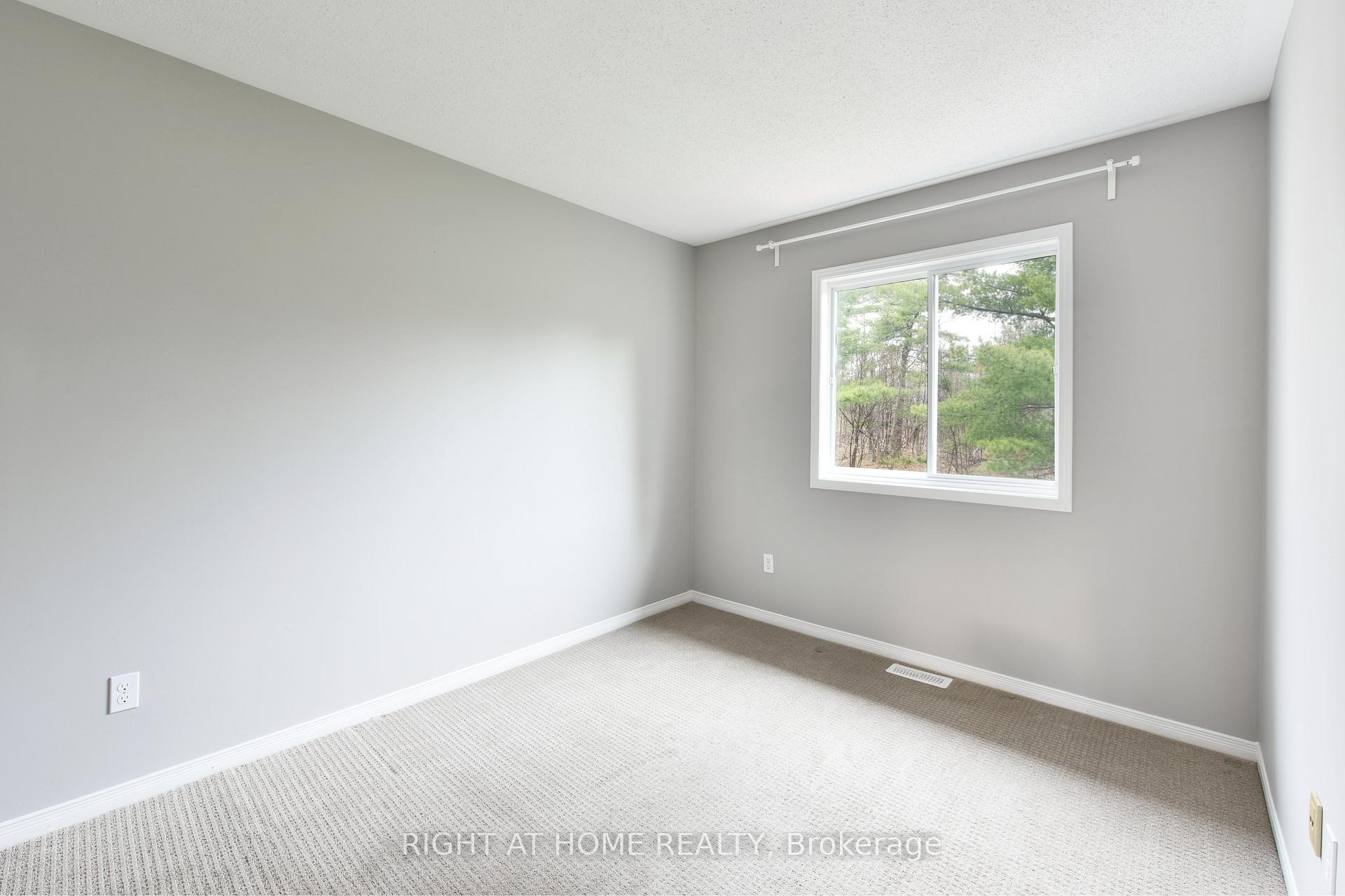 Photo 6 of 124 Blackdome Crescent, Ottawa, Kanata - Kanata Lakes/Heritage Hills — HOMEH