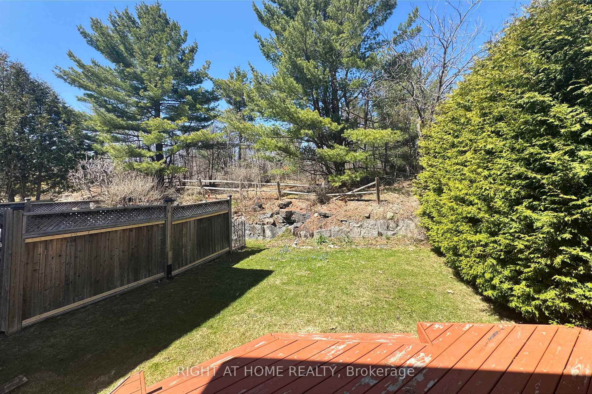 Photo 17 of 124 Blackdome Crescent, Ottawa, Kanata - Kanata Lakes/Heritage Hills — HOMEH