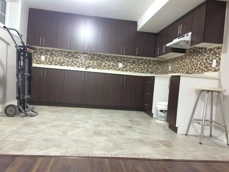 Photo 12 of Unit Bmst, 45 Oshea Crescent, Ajax, Northeast Ajax — HOMEH