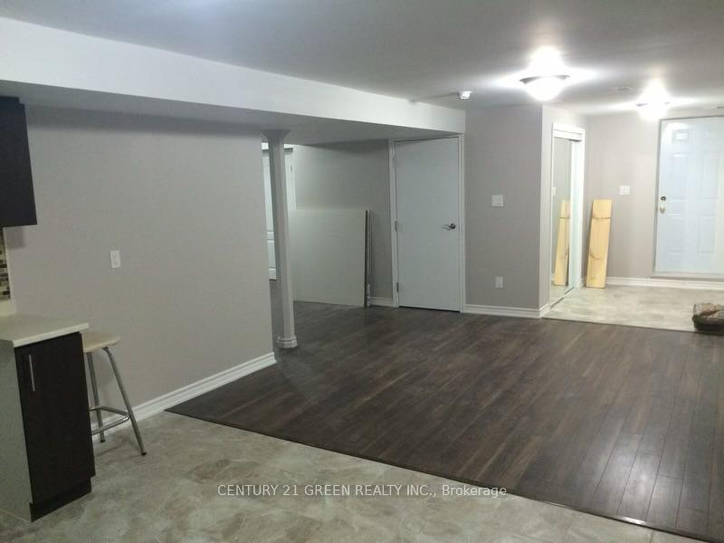 Photo 3 of Unit Bmst, 45 Oshea Crescent, Ajax, Northeast Ajax — HOMEH