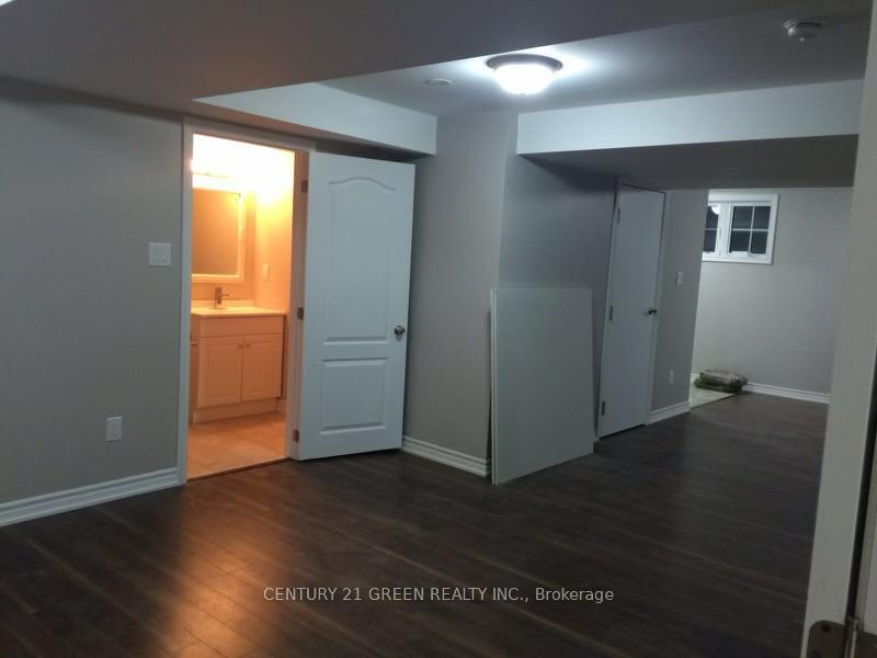 Photo 5 of Unit Bmst, 45 Oshea Crescent, Ajax, Northeast Ajax — HOMEH