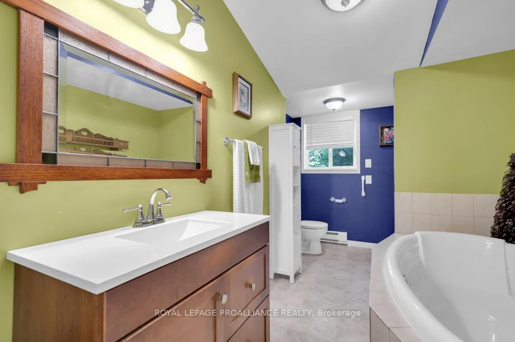 Photo 17 of 1196 Head Road, Frontenac, Frontenac North — HOMEH