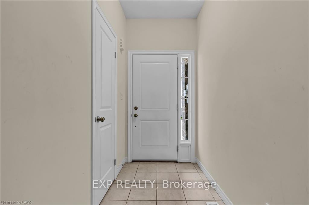 Photo 21 of 11 Garlent Avenue, Hamilton, Meadowlands — HOMEH