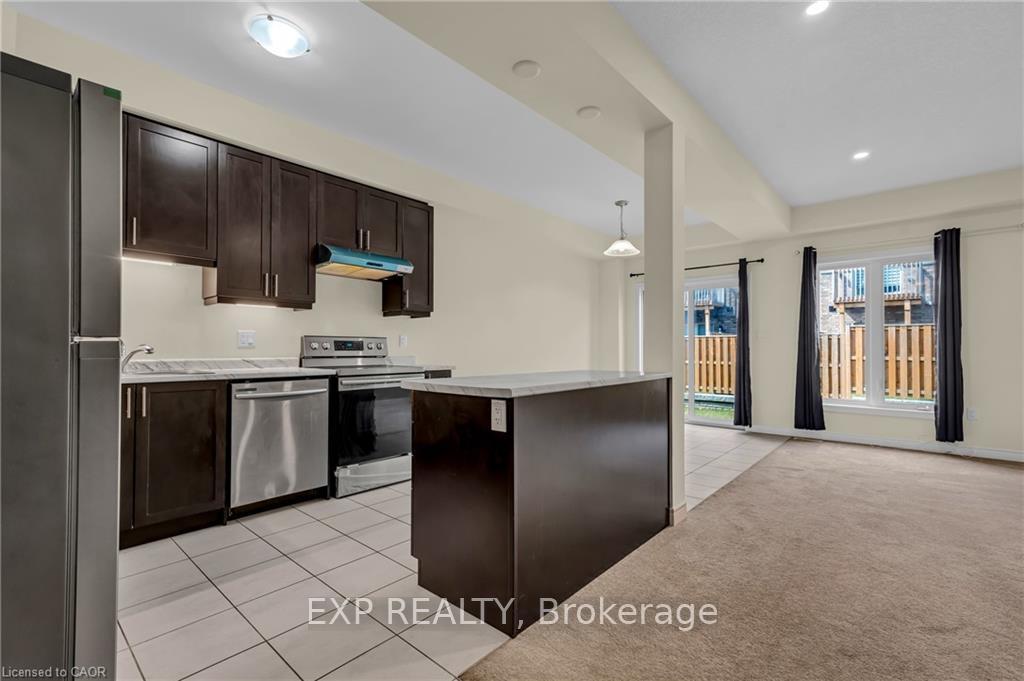 Photo 4 of 11 Garlent Avenue, Hamilton, Meadowlands — HOMEH