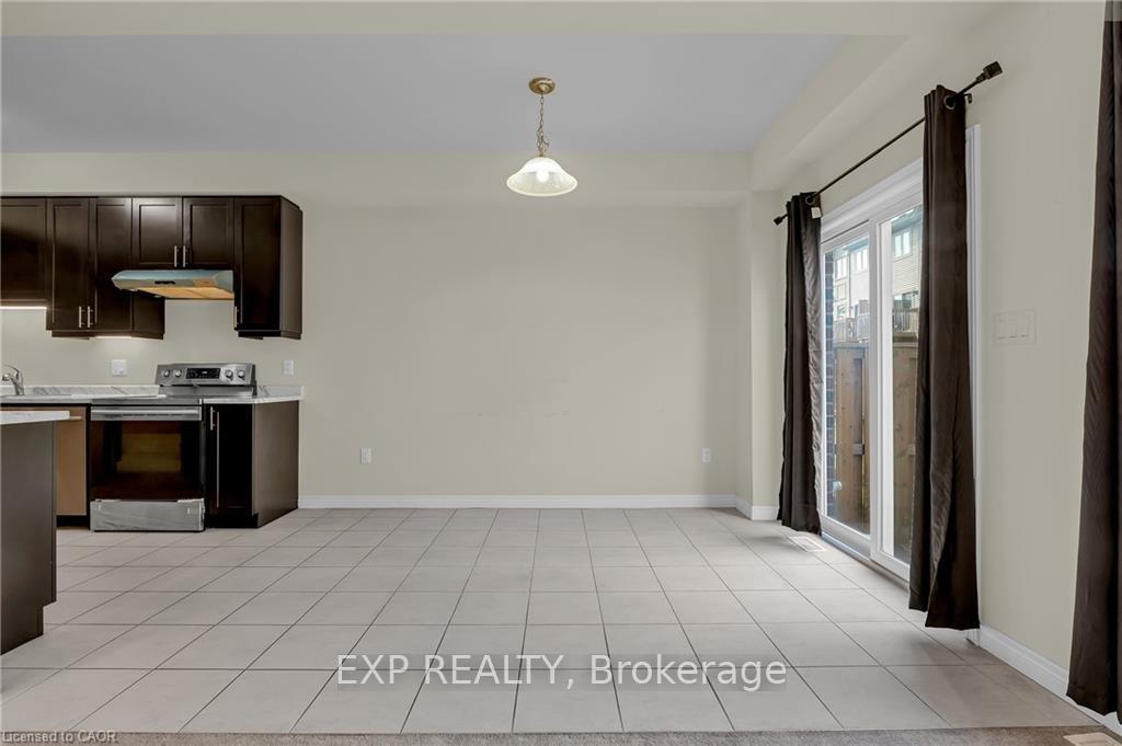 Photo 34 of 11 Garlent Avenue, Hamilton, Meadowlands — HOMEH