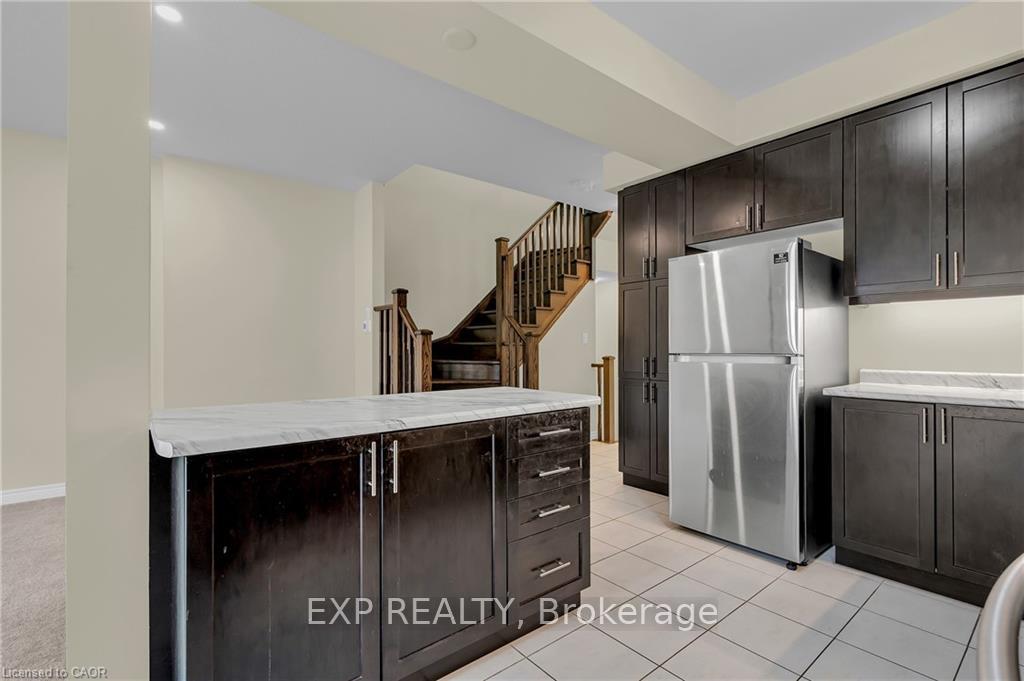 Photo 12 of 11 Garlent Avenue, Hamilton, Meadowlands — HOMEH