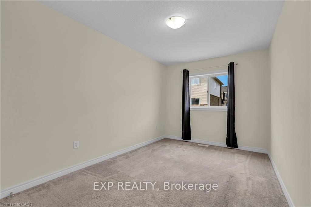 Photo 31 of 11 Garlent Avenue, Hamilton, Meadowlands — HOMEH