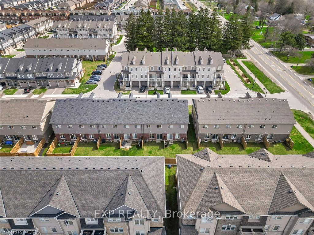 Photo 22 of 11 Garlent Avenue, Hamilton, Meadowlands — HOMEH