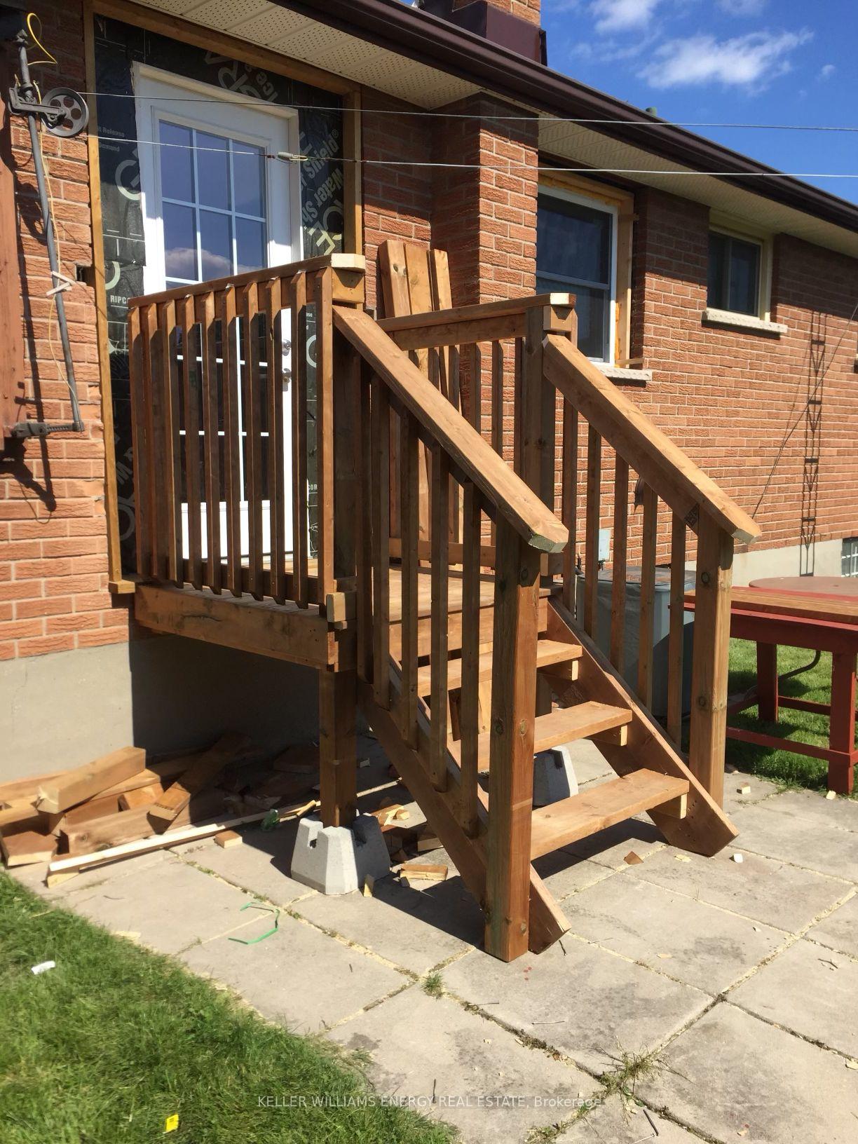 Photo 11 of 260 Linden Street, Oshawa, Donevan — HOMEH
