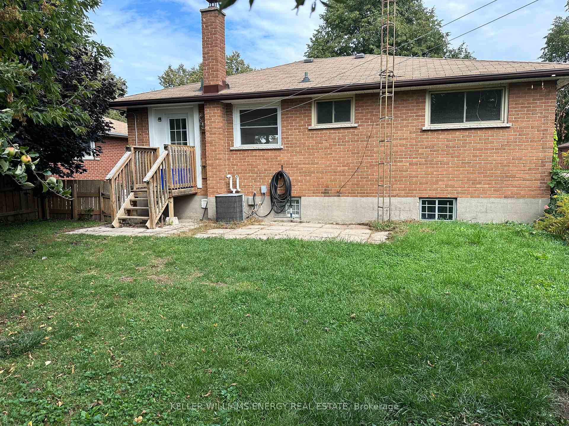 Photo 10 of 260 Linden Street, Oshawa, Donevan — HOMEH