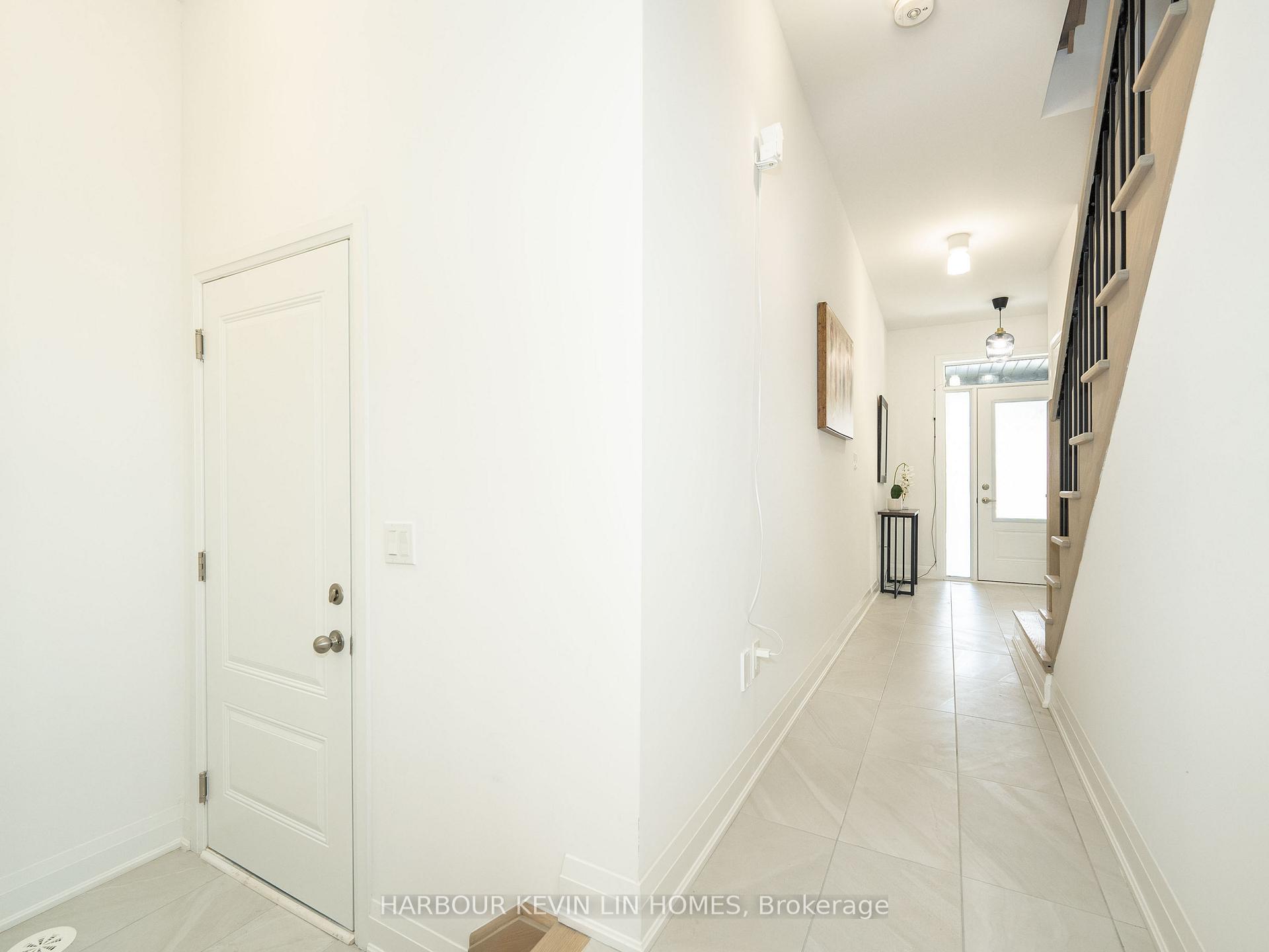 Photo 5 of 48 Carole Bell Way, Markham, Wismer — HOMEH