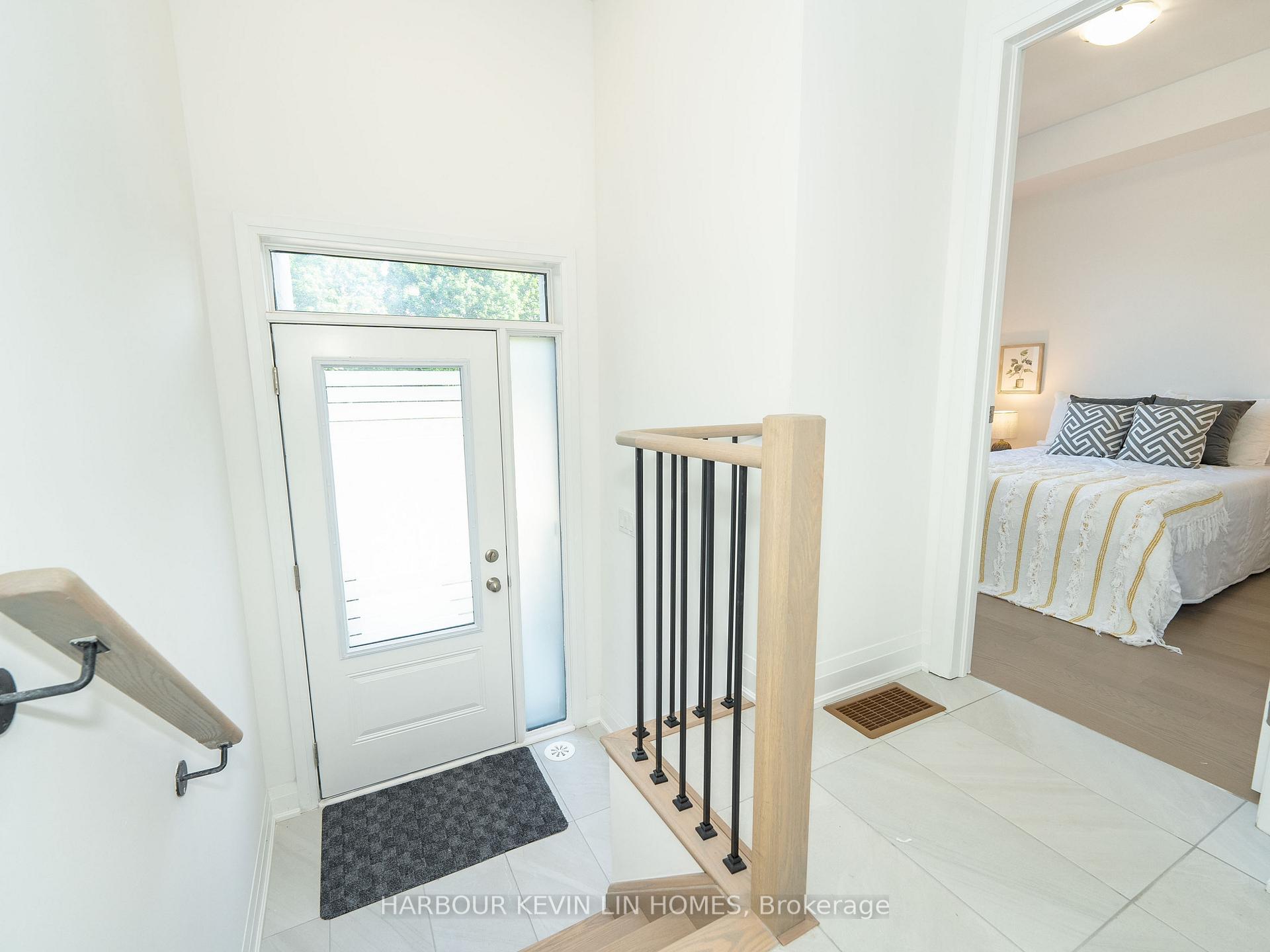 Photo 38 of 48 Carole Bell Way, Markham, Wismer — HOMEH