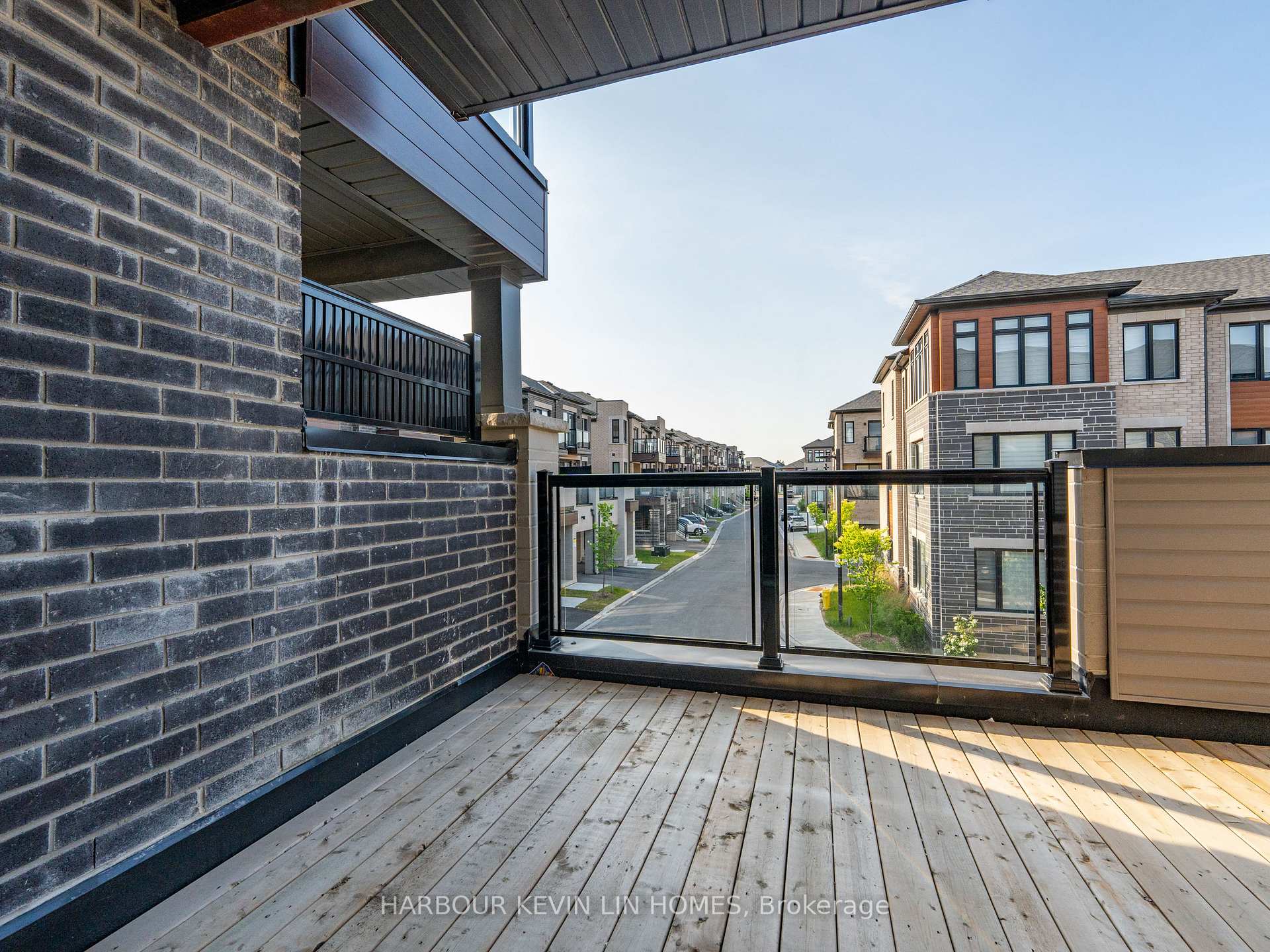 Photo 21 of 48 Carole Bell Way, Markham, Wismer — HOMEH