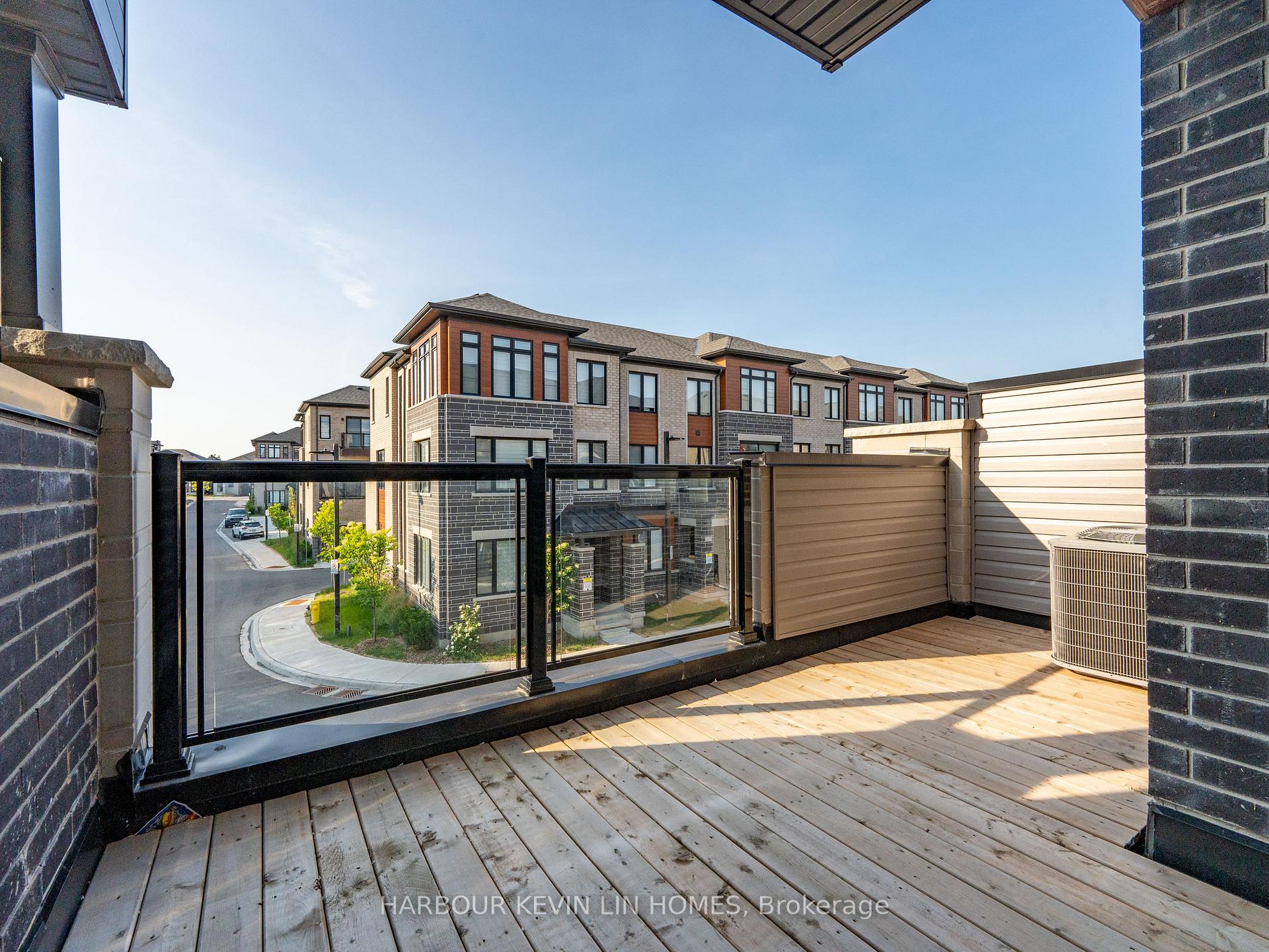 Photo 30 of 48 Carole Bell Way, Markham, Wismer — HOMEH