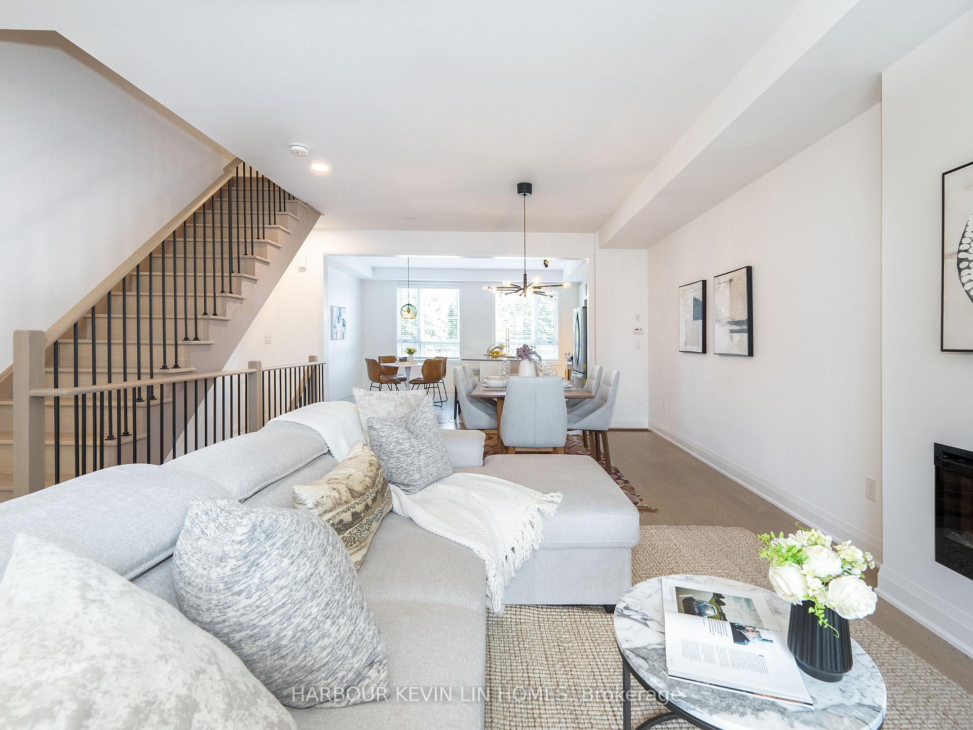 Photo 41 of 48 Carole Bell Way, Markham, Wismer — HOMEH