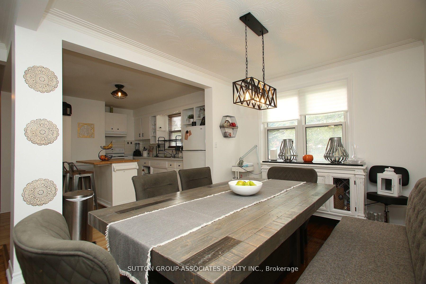 Photo 12 of Unit 2nd Fl., 134 Grand Avenue, Etobicoke, Stonegate-Queensway — HOMEH