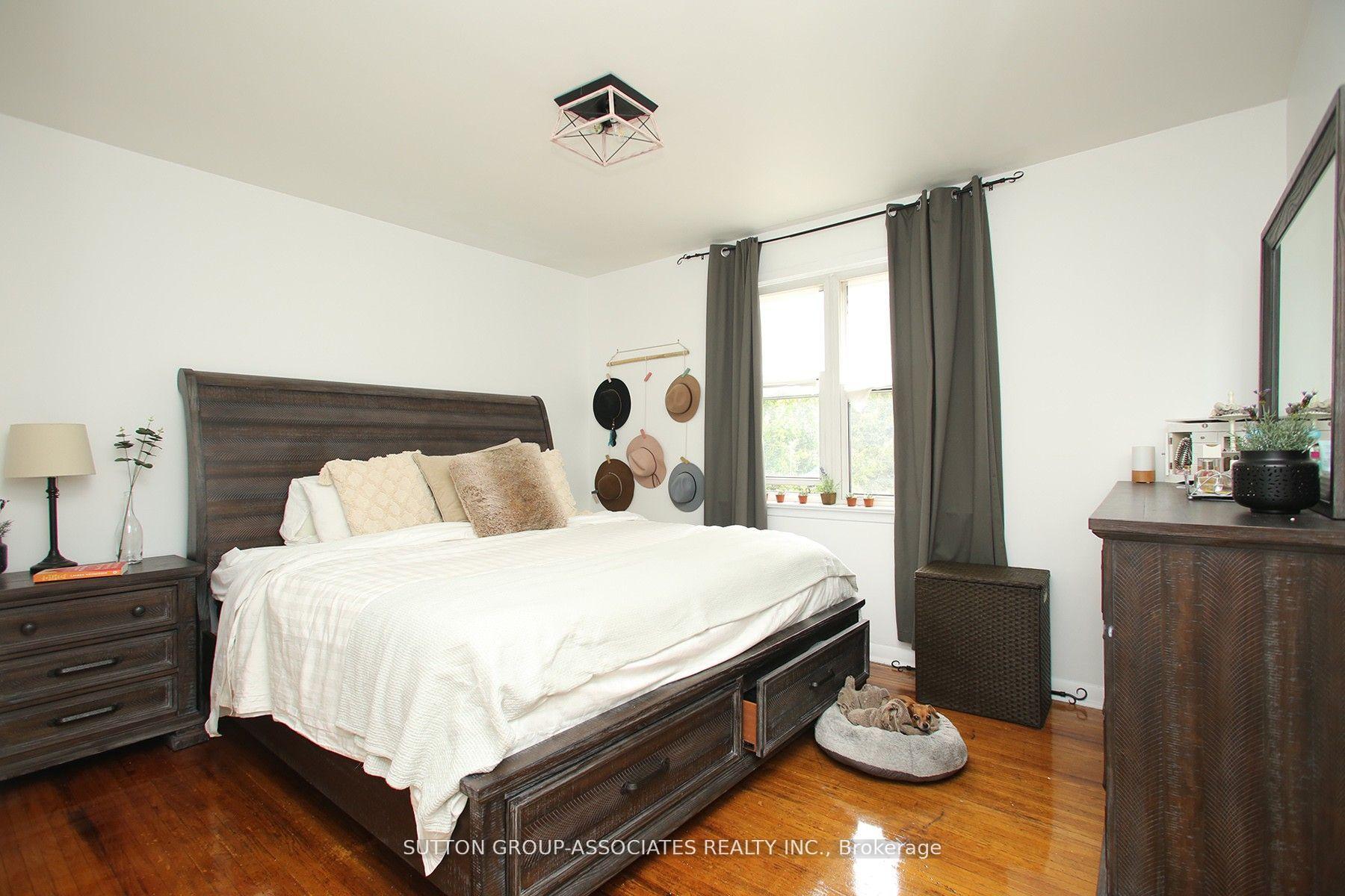 Photo 9 of Unit 2nd Fl., 134 Grand Avenue, Etobicoke, Stonegate-Queensway — HOMEH