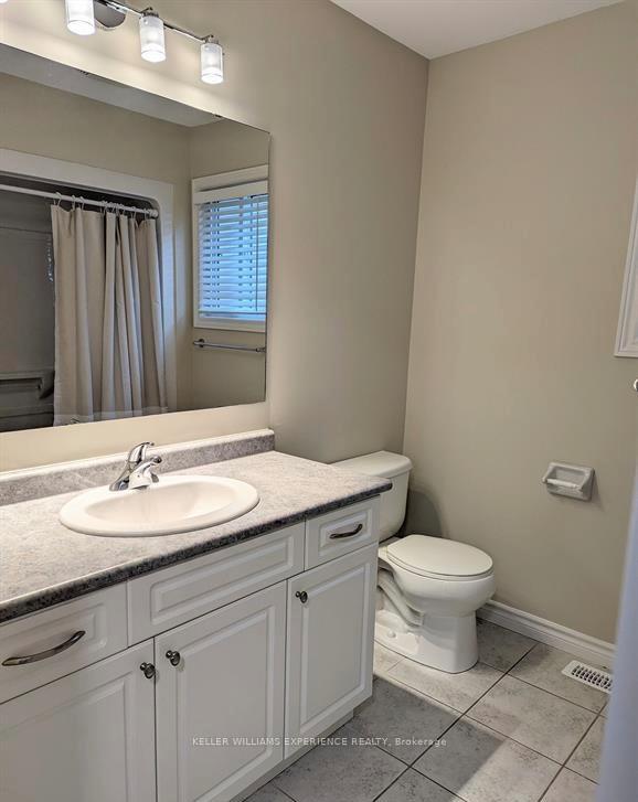 Photo 13 of 152 Banting Crescent, Essa, Angus — HOMEH