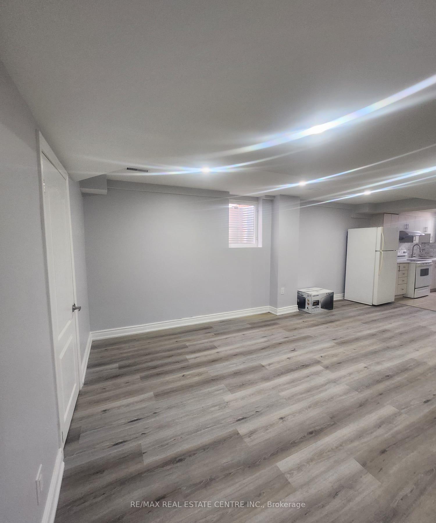 Photo 21 of 42 Baha (Basement) Crescent, Brampton, Fletcher's Meadow — HOMEH