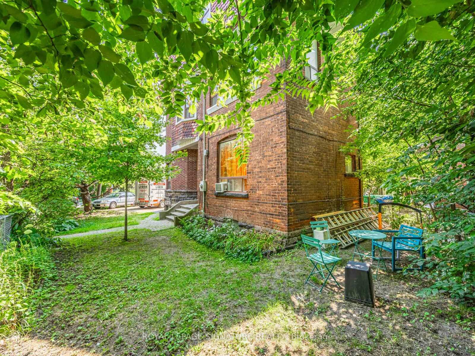 Photo 11 of Unit 1, 1 Bellwoods Park, Toronto, Trinity-Bellwoods — HOMEH
