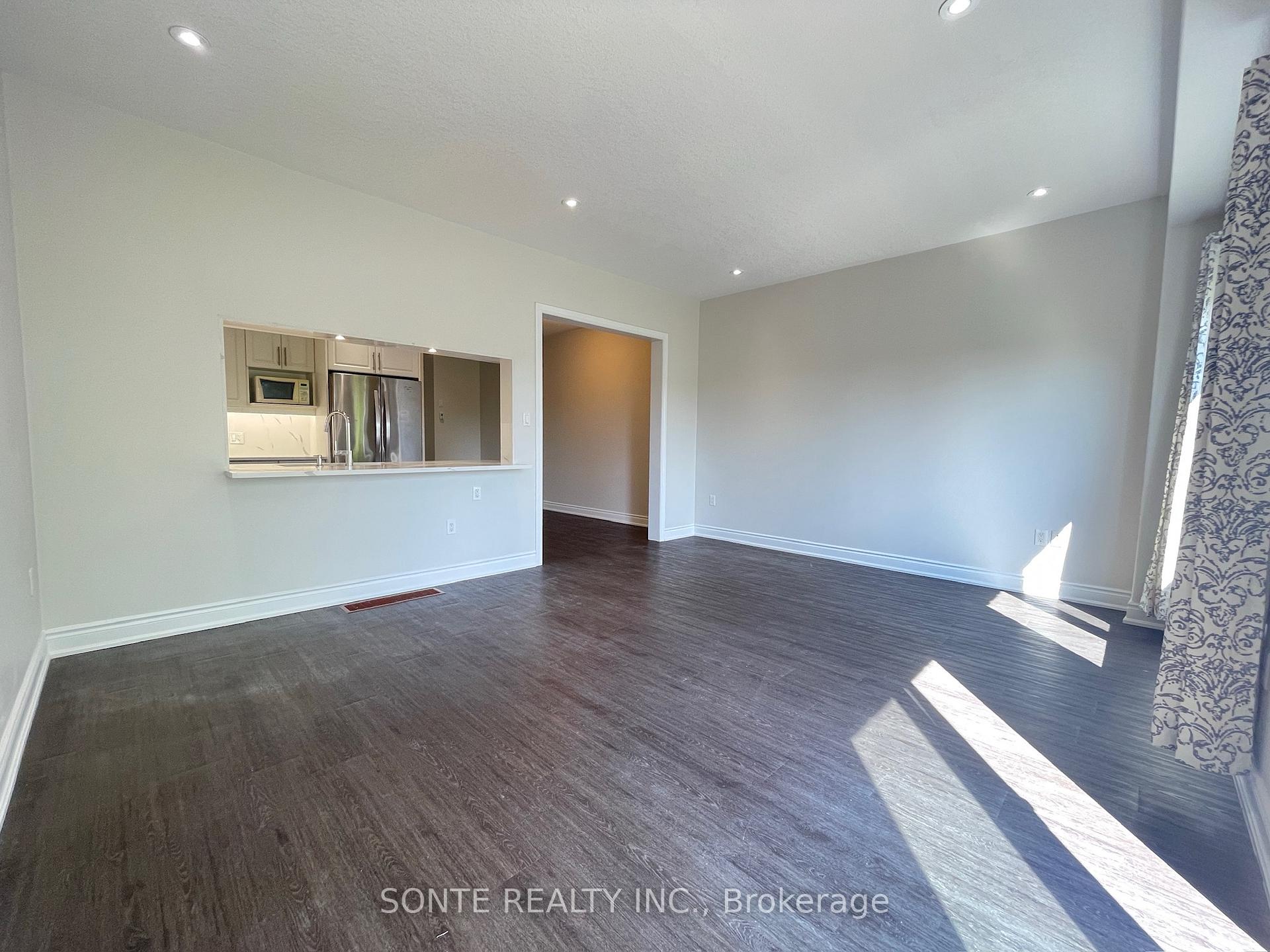 Photo 22 of Unit #15, 40 Megan Crescent, Barrie, Holly — HOMEH