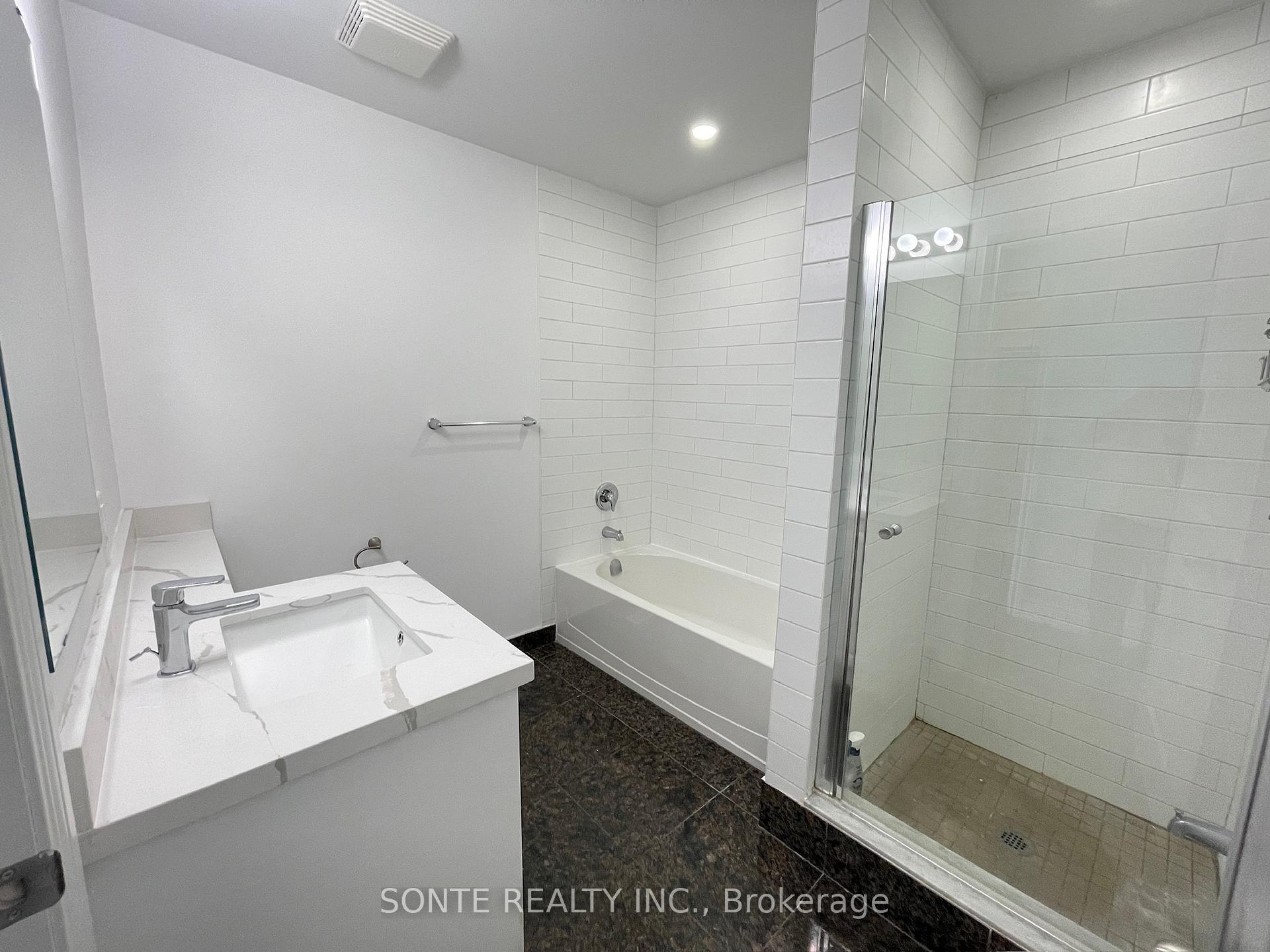 Photo 17 of Unit #15, 40 Megan Crescent, Barrie, Holly — HOMEH