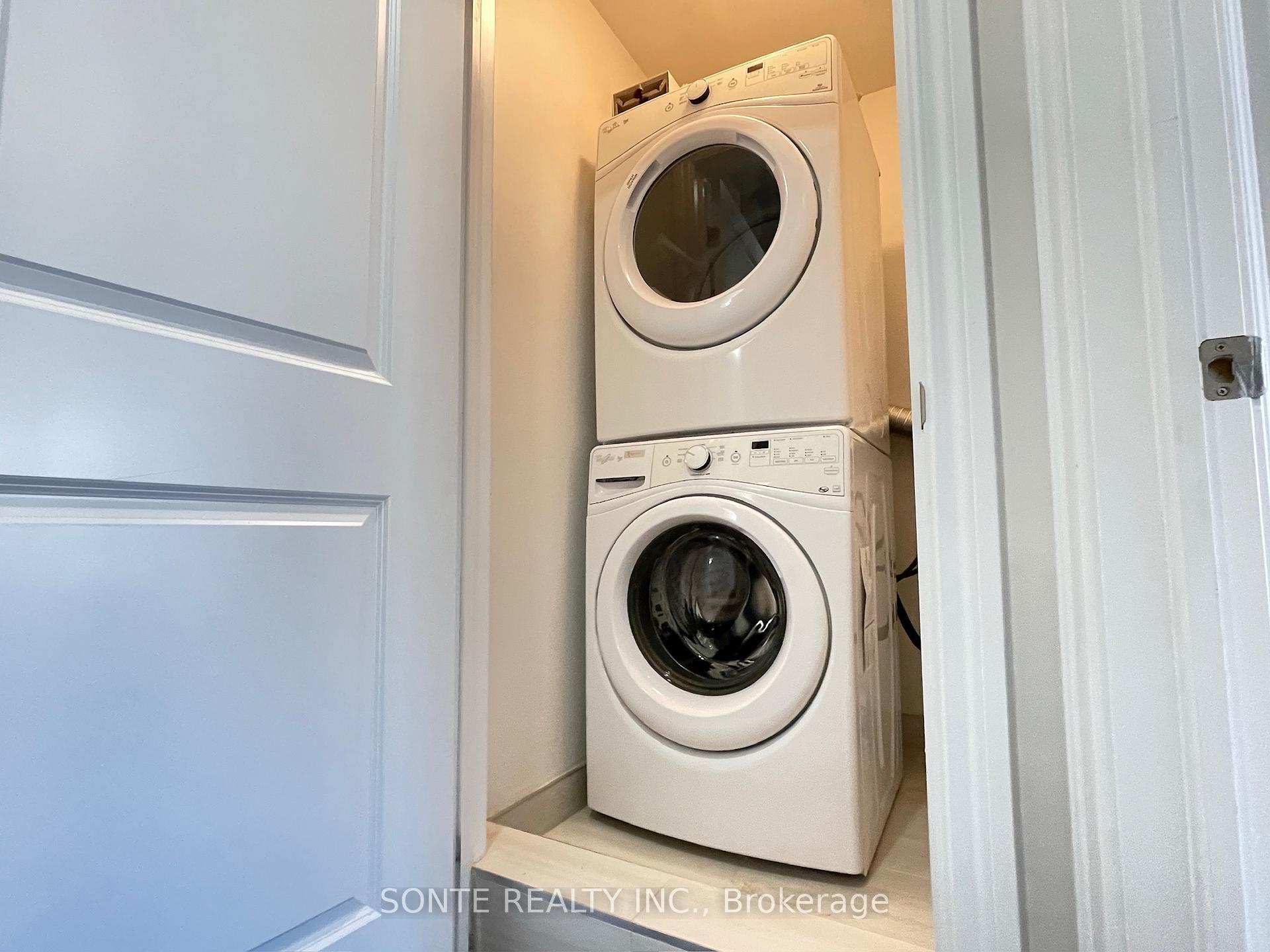 Photo 14 of Unit #15, 40 Megan Crescent, Barrie, Holly — HOMEH