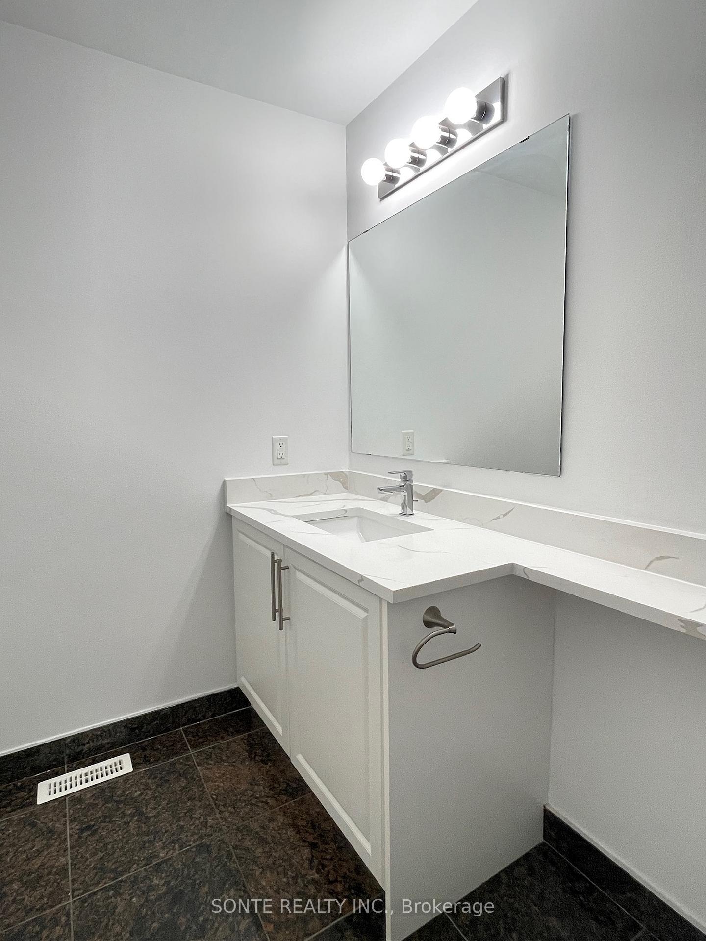 Photo 27 of Unit #15, 40 Megan Crescent, Barrie, Holly — HOMEH
