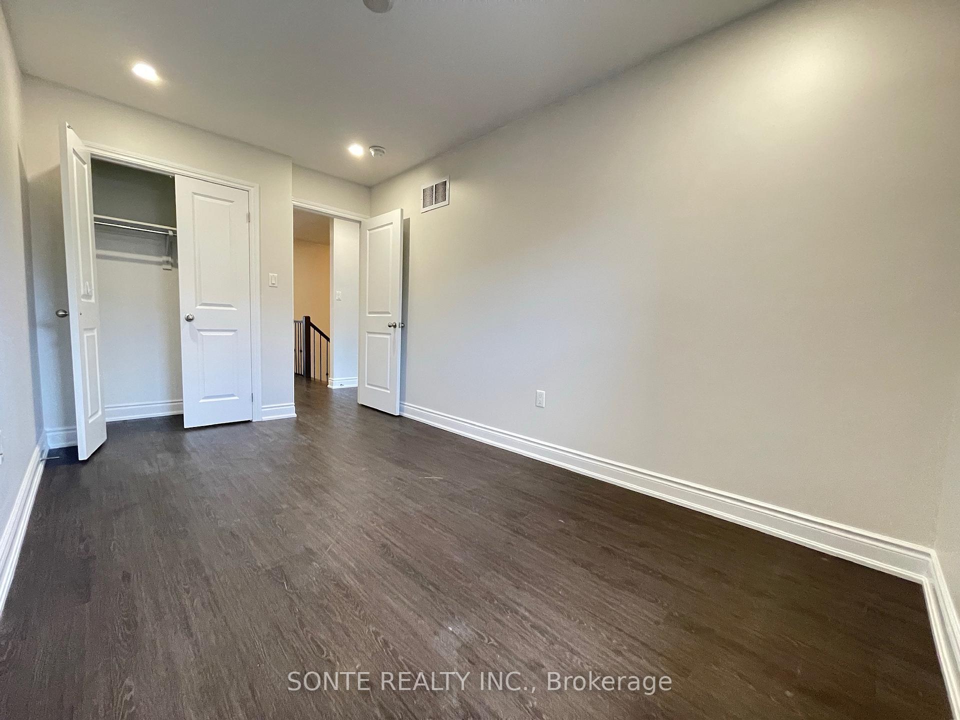 Photo 28 of Unit #15, 40 Megan Crescent, Barrie, Holly — HOMEH