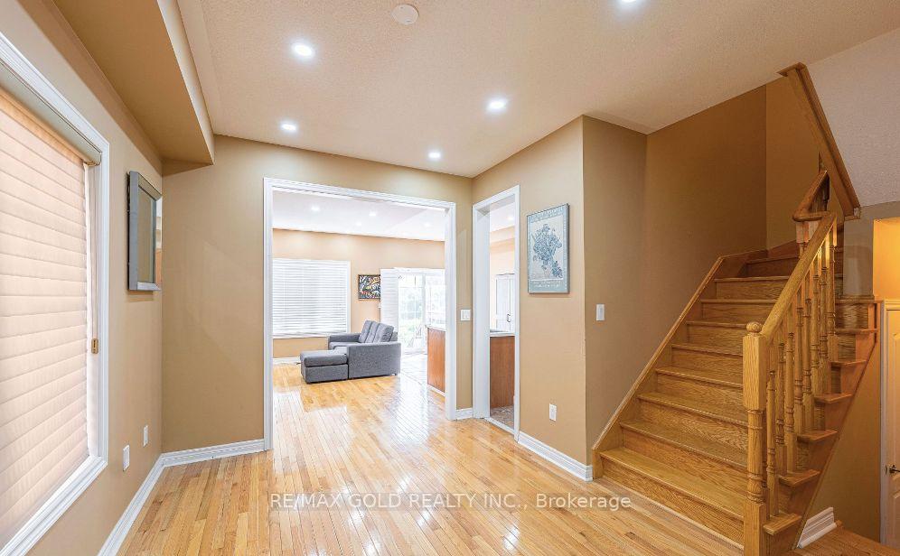 Photo 6 of 48 Clearfield Drive, Brampton, Bram East — HOMEH